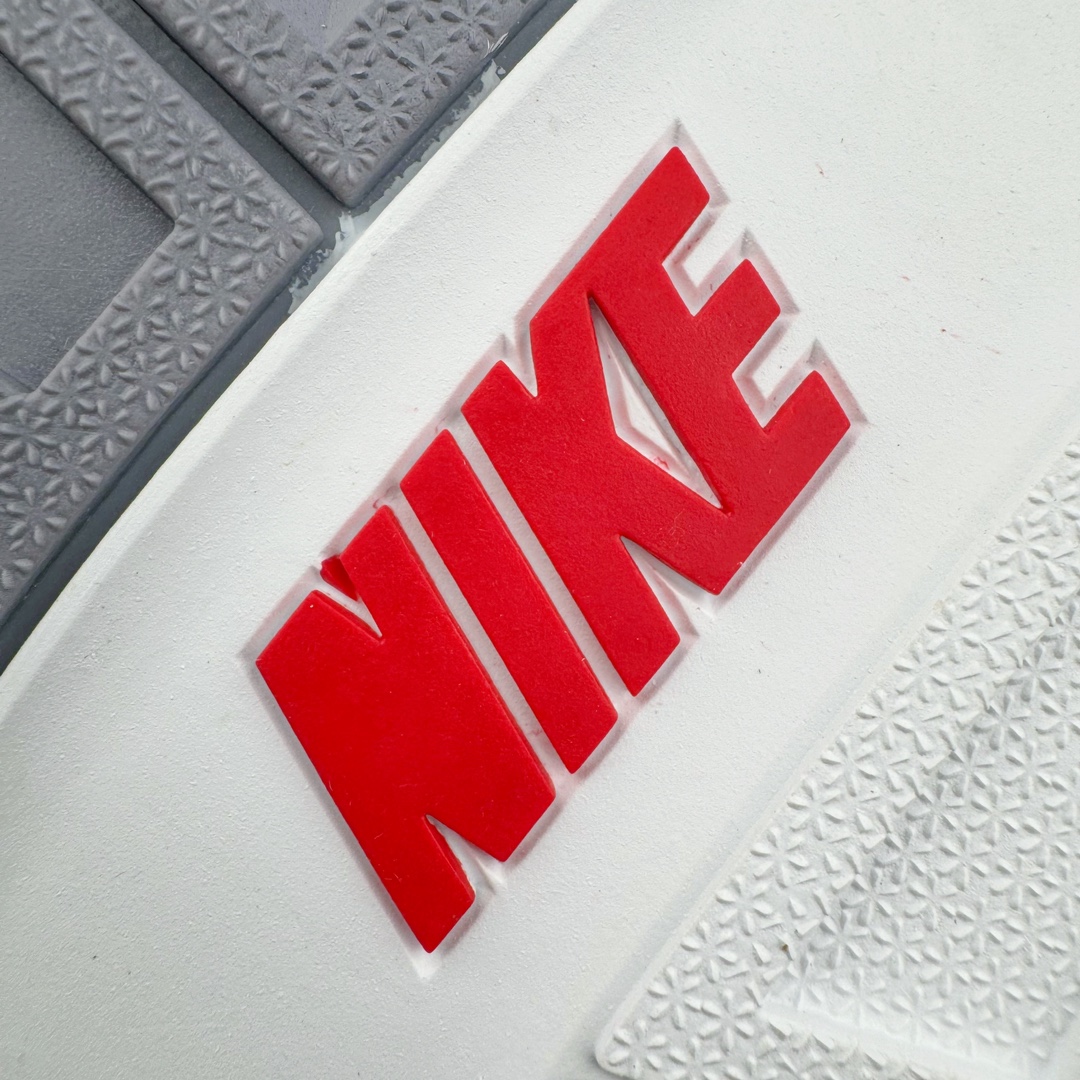 图片[19]-＃QD纯原 Air Jordan AJ3 Retro 复刻黑水泥 DN3707-010 圈内最强三代系列 匠心打造 开发时长超过半年 目前可过各类鉴定或无法鉴定 裸鞋随便操作 全套原纸板楦头开发 原厂大底磨具加持立体防滑纹理 原装可视Air Sole气垫 原汁原味最完美的三代版型 唯一正确鞋头趴度弧度高度鞋身腰线 原厂TPU彩虹扎染后跟饰片 正确内里反口里网布 皮料菱角分明不变形无多余毛边 广东原厂zp同批次手工大底描漆拉丝 市场唯一原厂鞋扣模具 原厂织唛标 原厂飞人电绣工艺 尾指中部跳三针 独家绑鞋带手法 印刷中底布 四线拉帮 米色美纹纸贴合固定 进口港宝加持 后跟自然饱满 全鞋荧光划线卡点 追求极致完美 每一双都是工艺品 多重QC质检 超越公司货的品控标准 实实在在的免检产品 尺码：40.5 41 42 42.5 43 44 44.5 45 45.5 46 47.5 48.5-选品中心