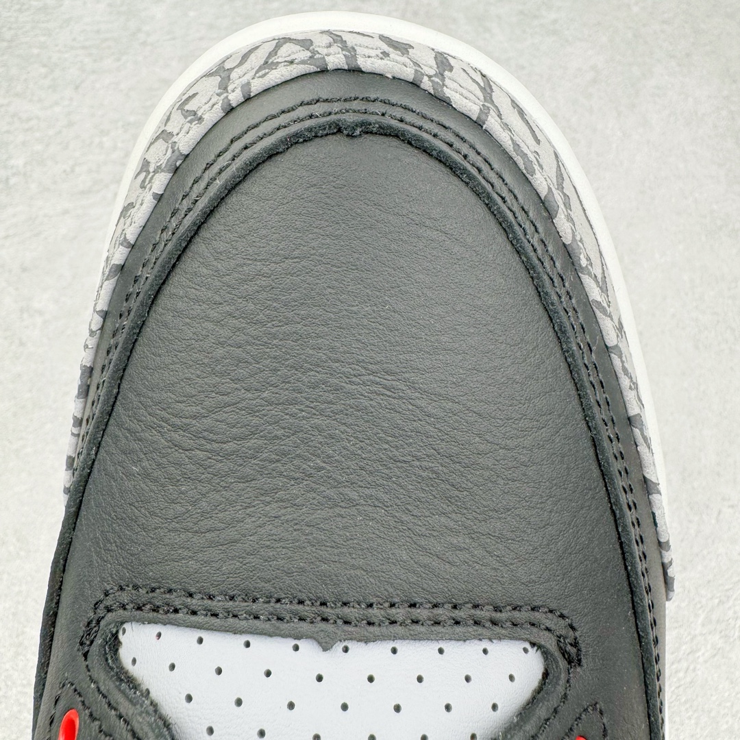 图片[17]-＃QD纯原 Air Jordan AJ3 Retro 复刻黑水泥 DN3707-010 圈内最强三代系列 匠心打造 开发时长超过半年 目前可过各类鉴定或无法鉴定 裸鞋随便操作 全套原纸板楦头开发 原厂大底磨具加持立体防滑纹理 原装可视Air Sole气垫 原汁原味最完美的三代版型 唯一正确鞋头趴度弧度高度鞋身腰线 原厂TPU彩虹扎染后跟饰片 正确内里反口里网布 皮料菱角分明不变形无多余毛边 广东原厂zp同批次手工大底描漆拉丝 市场唯一原厂鞋扣模具 原厂织唛标 原厂飞人电绣工艺 尾指中部跳三针 独家绑鞋带手法 印刷中底布 四线拉帮 米色美纹纸贴合固定 进口港宝加持 后跟自然饱满 全鞋荧光划线卡点 追求极致完美 每一双都是工艺品 多重QC质检 超越公司货的品控标准 实实在在的免检产品 尺码：40.5 41 42 42.5 43 44 44.5 45 45.5 46 47.5 48.5-选品中心