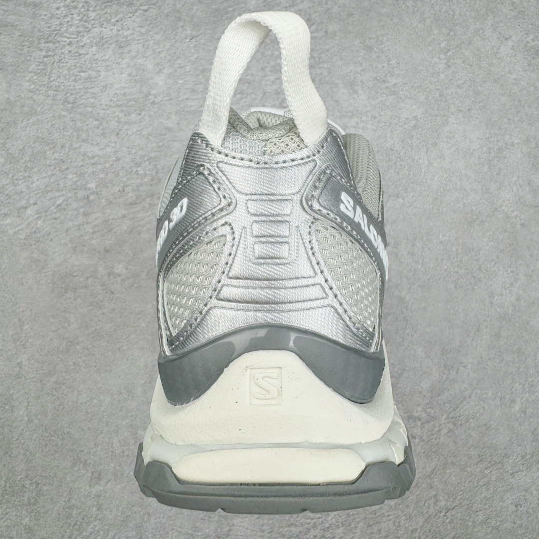 图片[8]-＃GX/绿X SALOMON XA Pro 3D ADV 萨洛蒙潮流越野机能户外功能鞋 纯原外贸平台特供订单 耗时半年巨作 全套原纸板楦头开发 原厂特供网布配套加持 确保原汁原味 完美呈现版型 原档数据独家私模五层组合大底 男女鞋同步官方开发至46.5 原装Ortholite轻量化鞋垫 中底布带钢印编号 原厂TPU锁扣 进口港宝加持 后跟自然饱满 还原公司包裹性 鞋面采用SENSIFT贴合技术 全方位贴合包裹脚型 鞋跟部鞋底牵引设计 提供强大的抓地性能 更适应野外崎岖不平的道路 其3D ADVANCED CHASSIS底盘 材料轻量大化 钉齿设计更具稳定性 防护性 鞋底易磨损区运用CONTAGRIP高耐磨材料 应对城市硬质路面长距离跑考验 尺码：36 36.5 37.5 38 38.5 39 40 40.5 41 42 42.5 43 44 44.5 45 46 46.5-选品中心