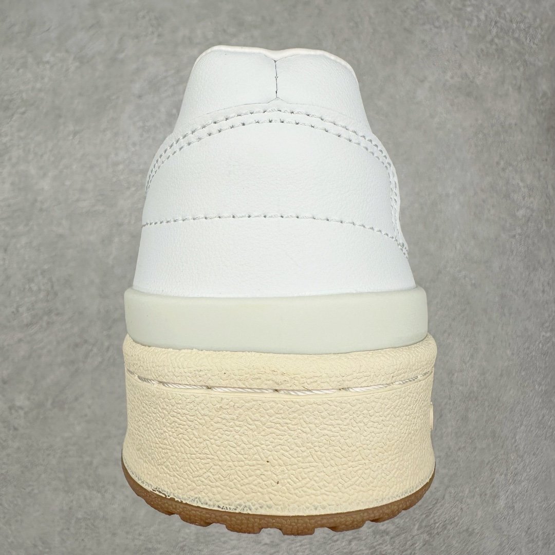 图片[8]-＃纯原特价福利 AD Forum 84 Low OG 低帮百搭潮流休闲运动板鞋 以复古篮球鞋的外形为基础 采用皮革拼接 简约百搭 更加贴合舒适 中底内侧网格造型起到点睛之笔 外底橡胶 更显复古 尺码：36 36.5 37.5 38 38.5 39 40 40.5 41 42 42.5 43 44 44.5 45-选品中心