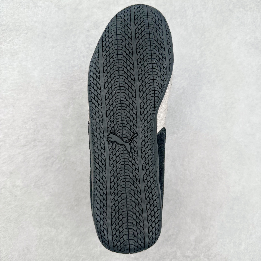 图片[9]-＃特价福利 PUMA Speedca OG 彪马极速赛车系列低帮德训风拼接复古百搭休闲运动赛车鞋 鞋款从80、90年代赛车手所穿的防火赛车鞋为原型，鞋身线条模仿了赛车的流线廓形 体现了空气动力学原理的结构 简约流畅的外观 恰好又和贯穿其中的Formstrip Logo融合恰到好处 视觉上细节丰富且协调 本次Speedcat OG鞋款归来 最大看点自然式保留了窄版鞋型以及薄底构造 这两年各品牌鞋底越做越厚 Speedcat反其道而行之 上脚几乎无鞋底的效果带来耳目一新的视觉体验 鞋面依旧是以质感细腻的麂皮材质打造 并且大面积近乎全包裹的使用 复古味道也愈发浓烈 配色上更是将最原始的黑色和红色带回 向F1赛车队的标志性队服致敬 相信让各位一眼种草的更多是出挑的大红色 上脚即可瞬间点亮整体造型 在以球鞋为核心的OOTD中脱颖而出 而另一款黑色则是低调的万金油 彰显新潮个性的同时又不喧宾夺主 也是热爱简约系穿搭朋友的首选 尺码：36 37 37.5 38 38.5 39 40 40.5 41 42 42.5 43 44 44.5 45-选品中心