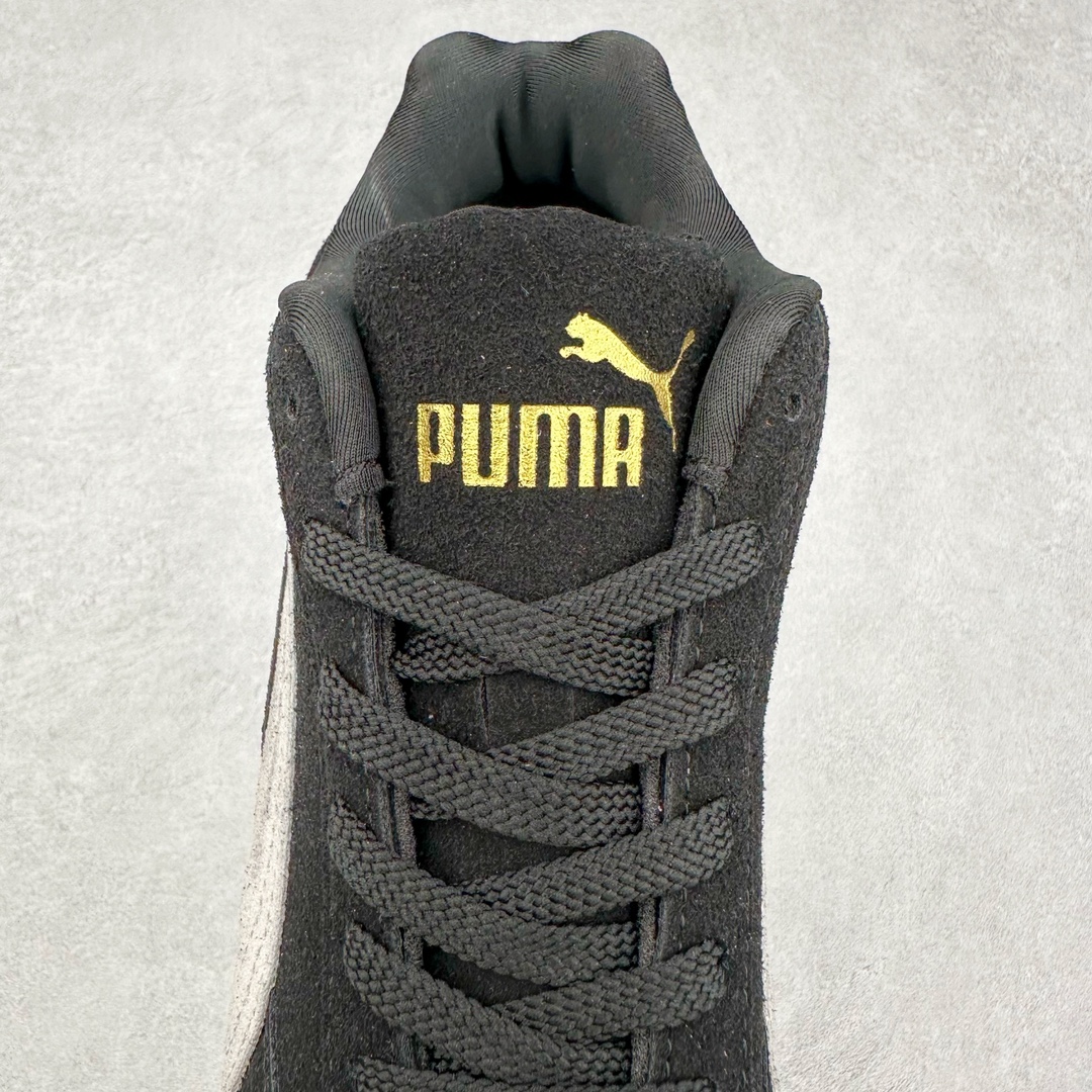 图片[5]-＃特价福利 PUMA Speedca OG 彪马极速赛车系列低帮德训风拼接复古百搭休闲运动赛车鞋 鞋款从80、90年代赛车手所穿的防火赛车鞋为原型，鞋身线条模仿了赛车的流线廓形 体现了空气动力学原理的结构 简约流畅的外观 恰好又和贯穿其中的Formstrip Logo融合恰到好处 视觉上细节丰富且协调 本次Speedcat OG鞋款归来 最大看点自然式保留了窄版鞋型以及薄底构造 这两年各品牌鞋底越做越厚 Speedcat反其道而行之 上脚几乎无鞋底的效果带来耳目一新的视觉体验 鞋面依旧是以质感细腻的麂皮材质打造 并且大面积近乎全包裹的使用 复古味道也愈发浓烈 配色上更是将最原始的黑色和红色带回 向F1赛车队的标志性队服致敬 相信让各位一眼种草的更多是出挑的大红色 上脚即可瞬间点亮整体造型 在以球鞋为核心的OOTD中脱颖而出 而另一款黑色则是低调的万金油 彰显新潮个性的同时又不喧宾夺主 也是热爱简约系穿搭朋友的首选 尺码：36 37 37.5 38 38.5 39 40 40.5 41 42 42.5 43 44 44.5 45-选品中心