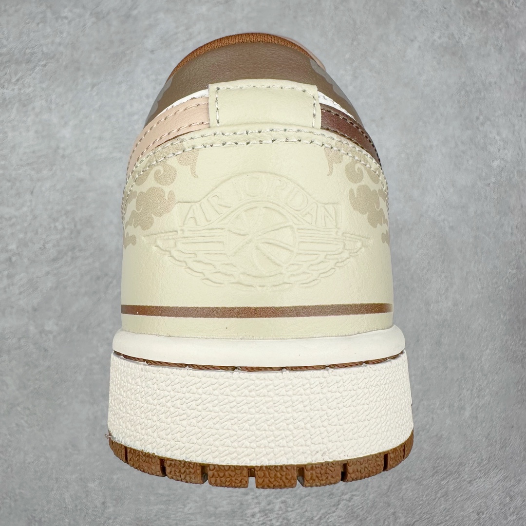 图片[8]-Air Jordan AJ1 Low 低帮系列定制配色 CF3688-021 原厂内置气垫魔块 A模大底 头层小牛皮 鞋舌AJ原厂专用牛津布+AJ专用反口珍珠布+原厂无杂质高弹内里海棉+特殊封边弹力鞋带 尺码：36 36.5 37.5 38 38.5 39 40 40.5 41 42 42.5 43 44 44.5 45 46-选品中心