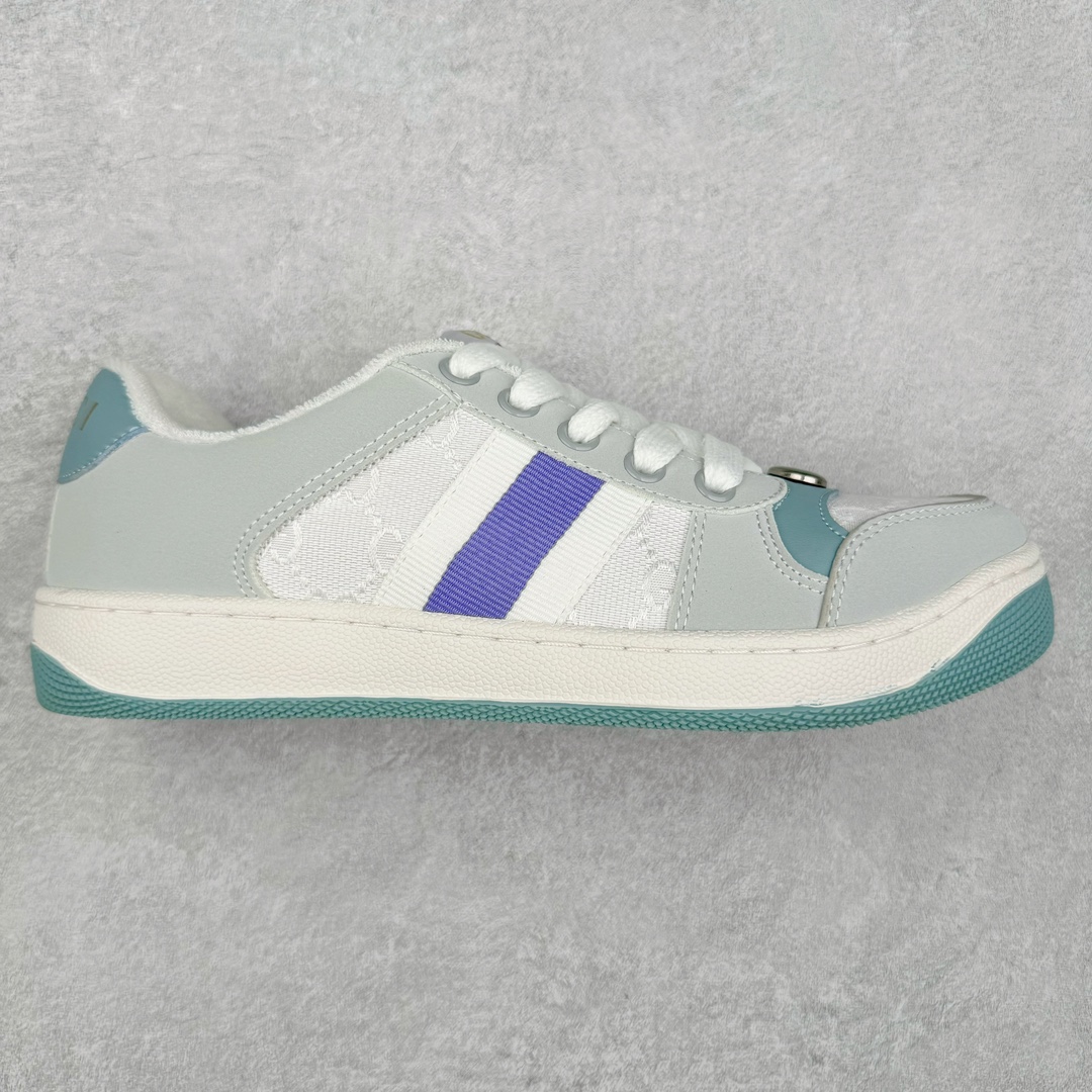 图片[4]-＃福利特价 Gucci Screener sneaker 古驰双G小脏鞋系列复古怀旧校园风低帮板鞋 全套原楦原纸版原鞋开模 纯手工水洗做旧处理 侧面条纹饰带 原厂定制 原厂数据电绣 清晰立体 全鞋电脑针车 紧密相连 针距密度一致 环保乳胶注塑鞋垫 厚度脚感还原原版 皮面裁剪部位 统一油边封口工艺 右脚鞋侧嵌入NFC防伪芯片装置＋鞋盒标二唯码扫描 秒进官网 专柜全套包装 防尘袋 说明书 质保卡 购物袋 尺码：35 36 37 38 39 40 41 42 43 44 45-选品中心