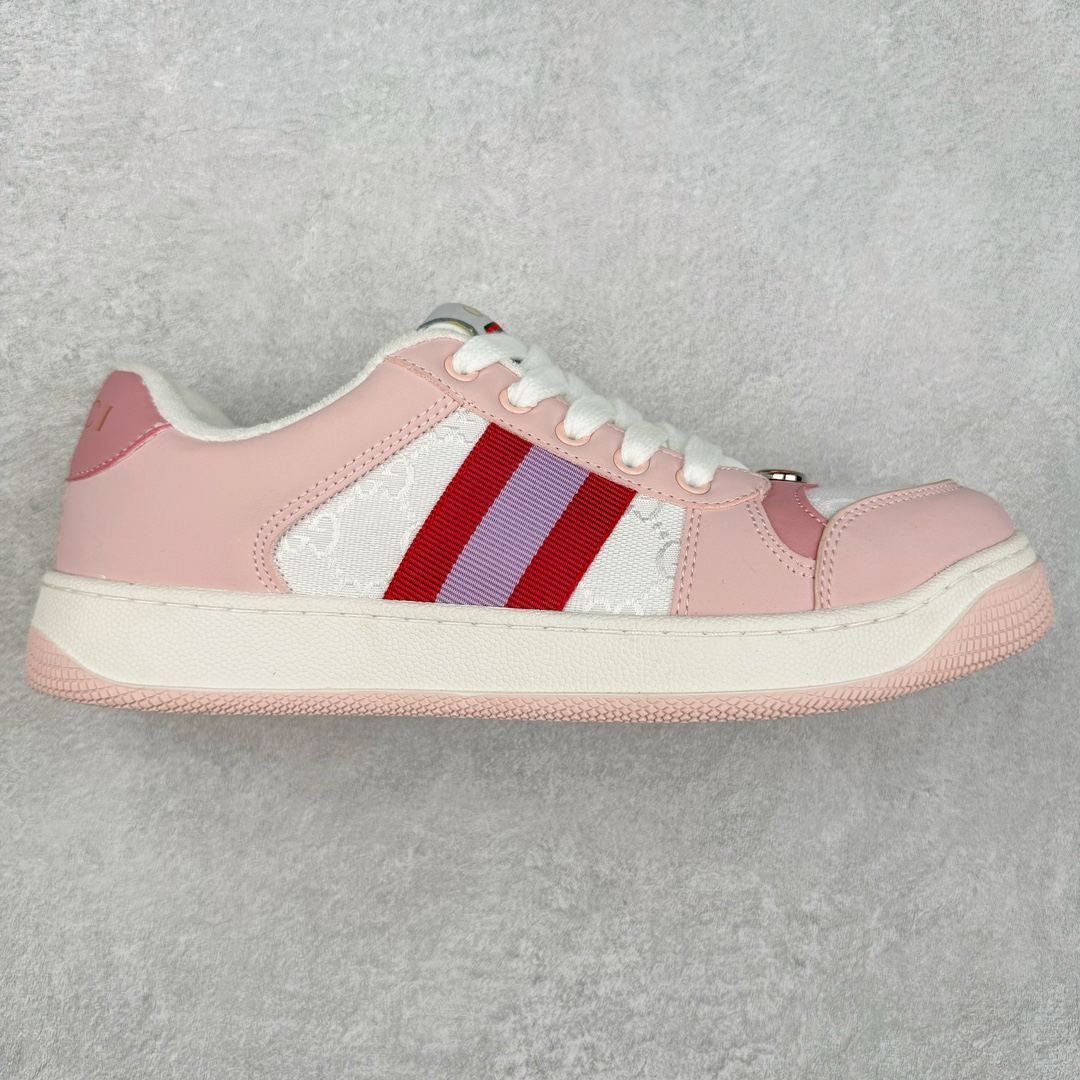 图片[6]-＃福利特价 Gucci Screener sneaker 古驰双G小脏鞋系列复古怀旧校园风低帮板鞋 全套原楦原纸版原鞋开模 纯手工水洗做旧处理 侧面条纹饰带 原厂定制 原厂数据电绣 清晰立体 全鞋电脑针车 紧密相连 针距密度一致 环保乳胶注塑鞋垫 厚度脚感还原原版 皮面裁剪部位 统一油边封口工艺 右脚鞋侧嵌入NFC防伪芯片装置＋鞋盒标二唯码扫描 秒进官网 专柜全套包装 防尘袋 说明书 质保卡 购物袋 尺码：35 36 37 38 39 40 41 42 43 44 45-选品中心