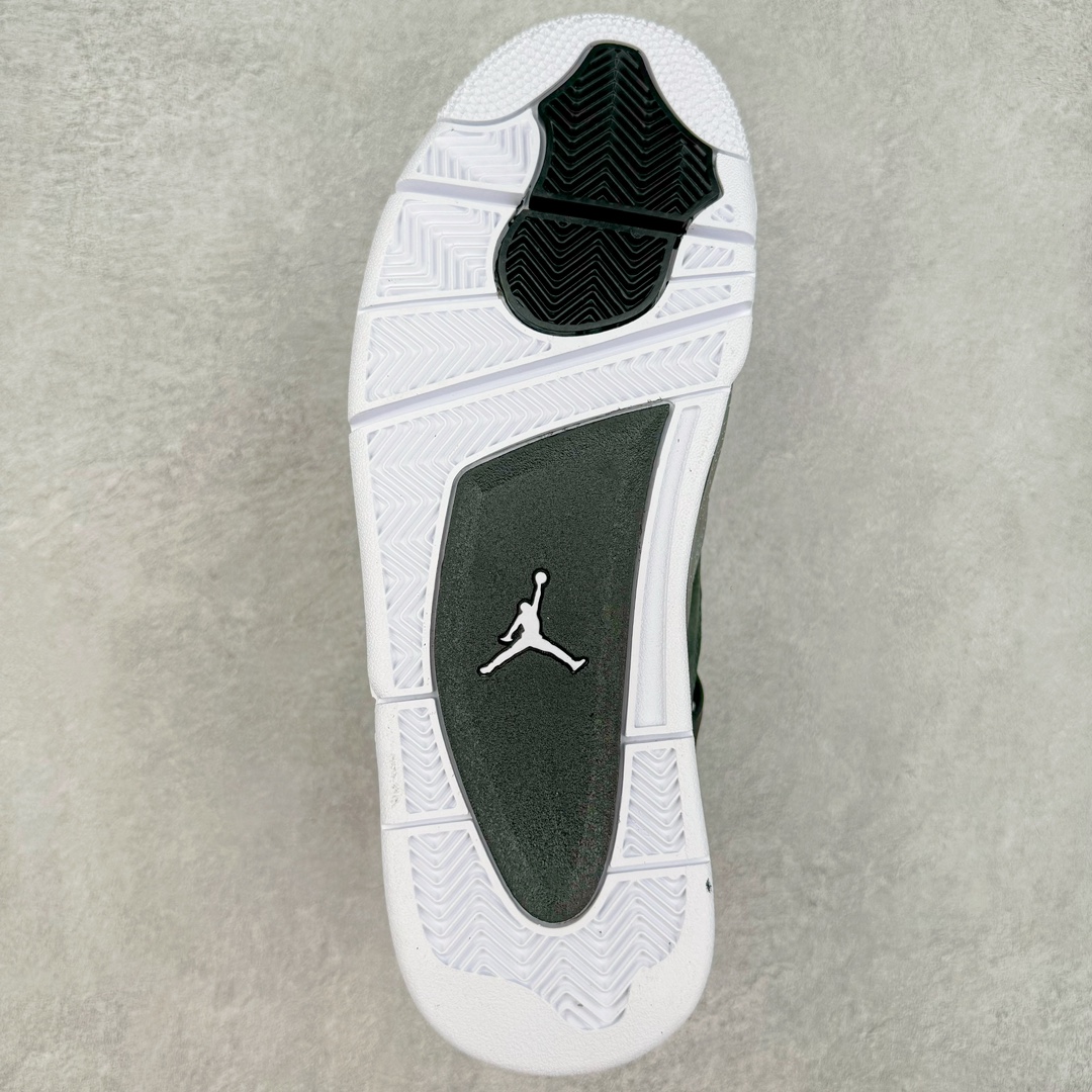 图片[9]-＃Ljr Air Jordan AJ4 Retro \\\” Fear \\\” 黑白恐惧 复刻2024版 FQ8138-002 圈内高端零售标杆 独家外贸特供 耗时半年巨作 全套原纸板楦头开发 原厂特供皮料加持 确保原汁原味 完美呈现四代版型 一比一鞋头弧度高度鞋身弧度 数据细节工艺流程均保持原鞋一致 原厂TPU网格鞋带扣 正确内里网布 菱角分明不变形无多余毛边 柔软性质感一致于原鞋 市场唯一原厂鞋扣模具 背面可见隐藏注塑口 原厂织唛标 原厂飞人电绣工艺 尾指中部跳三针 独家绑鞋带手法 印刷中底布 四线拉帮 米色美纹纸贴合固定 进口港宝加持 后跟自然饱满 全鞋荧光划线卡点 追求极致完美 每一双都是工艺品 多重QC质检 超越公司货的品控标准 实实在在的免检产品 尺码：40.5 41 42 42.5 43 44 44.5 45 45.5 46 47.5 48.5-选品中心