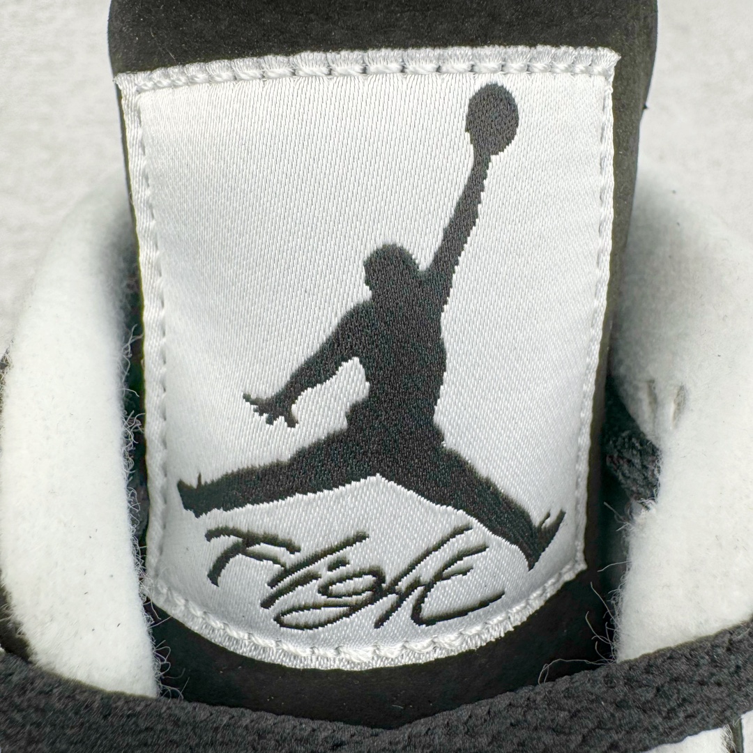图片[13]-＃Ljr Air Jordan AJ4 Retro \\\” Fear \\\” 黑白恐惧 复刻2024版 FQ8138-002 圈内高端零售标杆 独家外贸特供 耗时半年巨作 全套原纸板楦头开发 原厂特供皮料加持 确保原汁原味 完美呈现四代版型 一比一鞋头弧度高度鞋身弧度 数据细节工艺流程均保持原鞋一致 原厂TPU网格鞋带扣 正确内里网布 菱角分明不变形无多余毛边 柔软性质感一致于原鞋 市场唯一原厂鞋扣模具 背面可见隐藏注塑口 原厂织唛标 原厂飞人电绣工艺 尾指中部跳三针 独家绑鞋带手法 印刷中底布 四线拉帮 米色美纹纸贴合固定 进口港宝加持 后跟自然饱满 全鞋荧光划线卡点 追求极致完美 每一双都是工艺品 多重QC质检 超越公司货的品控标准 实实在在的免检产品 尺码：40.5 41 42 42.5 43 44 44.5 45 45.5 46 47.5 48.5-选品中心