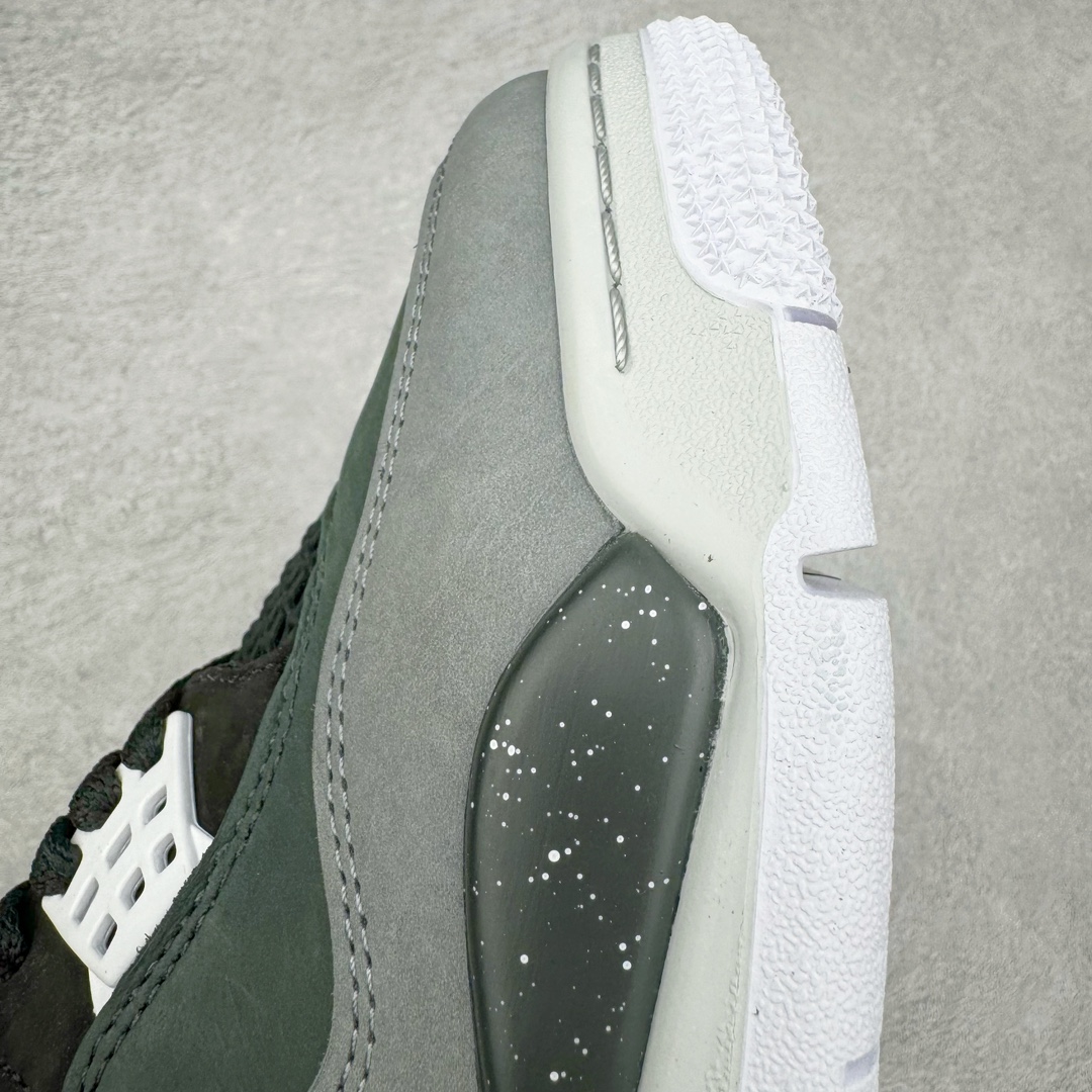 图片[16]-＃Ljr Air Jordan AJ4 Retro \\\” Fear \\\” 黑白恐惧 复刻2024版 FQ8138-002 圈内高端零售标杆 独家外贸特供 耗时半年巨作 全套原纸板楦头开发 原厂特供皮料加持 确保原汁原味 完美呈现四代版型 一比一鞋头弧度高度鞋身弧度 数据细节工艺流程均保持原鞋一致 原厂TPU网格鞋带扣 正确内里网布 菱角分明不变形无多余毛边 柔软性质感一致于原鞋 市场唯一原厂鞋扣模具 背面可见隐藏注塑口 原厂织唛标 原厂飞人电绣工艺 尾指中部跳三针 独家绑鞋带手法 印刷中底布 四线拉帮 米色美纹纸贴合固定 进口港宝加持 后跟自然饱满 全鞋荧光划线卡点 追求极致完美 每一双都是工艺品 多重QC质检 超越公司货的品控标准 实实在在的免检产品 尺码：40.5 41 42 42.5 43 44 44.5 45 45.5 46 47.5 48.5-选品中心