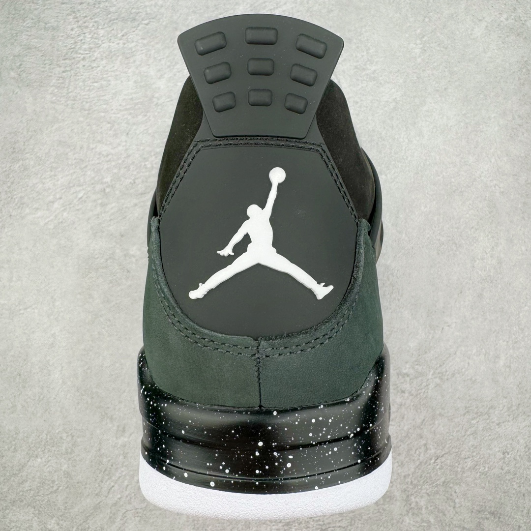 图片[8]-＃Ljr Air Jordan AJ4 Retro \\\” Fear \\\” 黑白恐惧 复刻2024版 FQ8138-002 圈内高端零售标杆 独家外贸特供 耗时半年巨作 全套原纸板楦头开发 原厂特供皮料加持 确保原汁原味 完美呈现四代版型 一比一鞋头弧度高度鞋身弧度 数据细节工艺流程均保持原鞋一致 原厂TPU网格鞋带扣 正确内里网布 菱角分明不变形无多余毛边 柔软性质感一致于原鞋 市场唯一原厂鞋扣模具 背面可见隐藏注塑口 原厂织唛标 原厂飞人电绣工艺 尾指中部跳三针 独家绑鞋带手法 印刷中底布 四线拉帮 米色美纹纸贴合固定 进口港宝加持 后跟自然饱满 全鞋荧光划线卡点 追求极致完美 每一双都是工艺品 多重QC质检 超越公司货的品控标准 实实在在的免检产品 尺码：40.5 41 42 42.5 43 44 44.5 45 45.5 46 47.5 48.5-选品中心