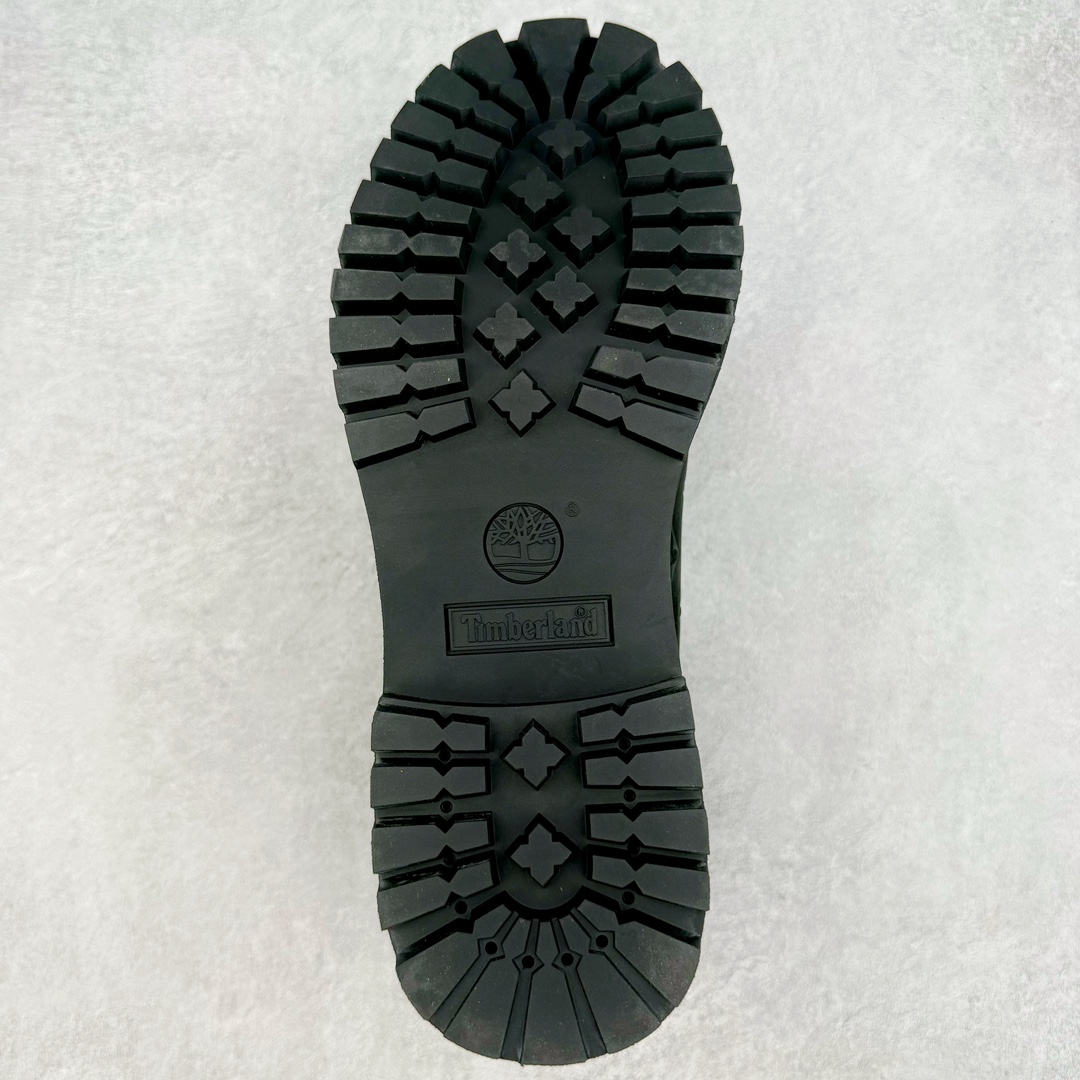 图片[9]-＃GD广顶 Louis Vuitton x Timberland 6 Inch Leather Ankle Boots LV联名添柏岚系列经典复古户外6英寸休闲工装天伯伦大黄靴 东莞代工品质#内标Timberland LOGO带有紫光防伪标识#升级厚实抽屉礼品鞋盒及全套代购包装说明书防尘布袋物件#原楦原纸版数据开发版型#原厂宝元注射机#四线电脑车线并齐#采用进口Monogram 压纹头层磨砂皮料鞋面材质全部内里搭配真皮革材料!!)#原装一致全磨砂皮领口#六边蜂窝抗疲劳减震PU鞋垫#轻便防滑橡胶发泡组合底 LV x Timberland 及踝靴依托路易威登的精湛匠艺于意大利悉心制作，以 Timberland 的工装风范瞩目亮相 Pharrell Williams 打造的2024 秋冬男装秀场。粒面正绒面皮革和隔热内衬塑造 Timberland 经典设计的放大版本Timberland 外底呈现 Monogram 元素。接缝密封结构升级舒适体验和耐磨性能 Monogram 粒面牛皮革鞋领和合作标识标签丰富细节。粒面正绒面牛皮革 隔热 PimaLoft 内衬 接缝密封结构 圆形织物鞋带 橡胶外底 Monogram 粒面牛皮革鞋领 饰钉和搭扣镂刻路易威登标识 标签、鞋舌和内底点缀路易威登巴黎 x Timberland 标识 侧面 Timberland 标识 鞋底凸纹饰有 Monogram 图案 尺码：女35.5 36 37 38 39 39.5/ 男40 41 42 43 44 45 46（皮鞋码 比运动鞋偏大一码！）-选品中心