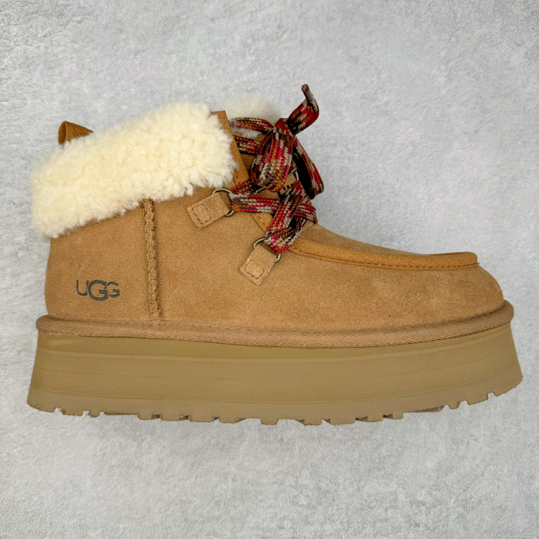 ＃纯原 UGG 3954 秋冬羊皮毛一体雪地靴 全鞋采用ZP同厂 隆丰A级澳洲进口羊皮毛一体 品牌代工厂生产线 完全遵循ZP工艺流程 代工厂原厂版师 秉承无原鞋不开发选择 注重每一处细节 市面最正版型 TREADLITE\\\”轻翼\\\”科技外底 轻便/耐用/柔韧/桩型【售后郑重承诺】一个月内若出现重大脱胶/断底等质量问题 直接为您换新！尺码：35 36 37 38 39 40-选品中心