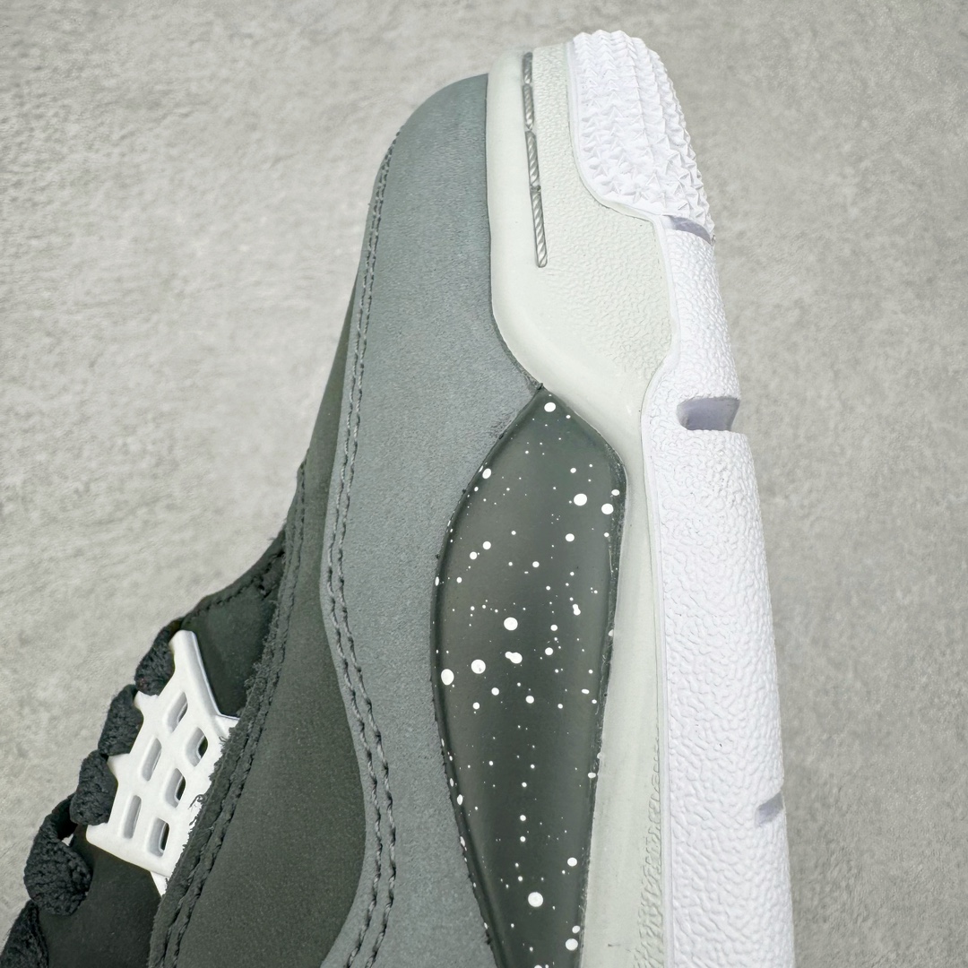 图片[16]-＃Y3纯原 Air Jordan AJ4 Retro \\\” Fear \\\” 黑白恐惧 复刻2024版 FQ8138-002 市售天花板产物 耗时半年巨作 全套原纸板楦头开发 原厂特供皮料加持 确保原汁原味 完美呈现四代版型 一比一鞋头弧度高度鞋身弧度 数据细节工艺流程均保持原鞋一致 原厂TPU网格鞋带扣 正确内里网布 菱角分明不变形无多余毛边 柔软性质感一致于原鞋 市场唯一原厂鞋扣模具 背面可见隐藏注塑口 原厂织唛标 原厂飞人电绣工艺 尾指中部跳三针 独家绑鞋带手法 印刷中底布 四线拉帮 米色美纹纸贴合固定 进口港宝加持 后跟自然饱满 全鞋荧光划线卡点 追求极致完美 每一双都是工艺品 多重QC质检 超越公司货的品控标准 实实在在的免检产品 尺码：40.5 41 42 42.5 43 44 44.5 45 46 47.5 48.5-选品中心
