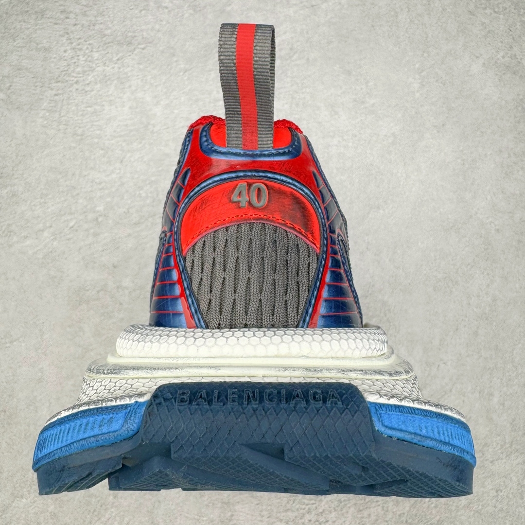 图片[7]-＃VG零售版 BALENCIAGA 3XL Sneakers 巴黎世家十代网布系带低帮走秀复古老爹鞋 全套原纸板楦头开发 最原汁原味的灵魂版型 全鞋荧光划线卡点 胶水把控整洁度追求极致完美 每一双都是工艺品 多重QC质检 超越公司货的品控标准 实实在在的免检产品 原盒原配 正确字体电绣 粗细、位置、大小正确 侧边TPU 透气孔匹配意产原版 正确分离大底 TPU软底 原版一致大底LOGO 立体感十足 原厂皮料水洗做旧 采购原厂网纱 不含皮革 网布材料和聚氨酯 磨损效果 鞋头边缘和后帮 Balenciaga 徽标 鞋面和后跟凸印尺码 鞋舌 3XL 橡胶品牌标识和反光细节 鞋帮拉袢和鞋舌拉祥 配反光细节 备用鞋带在鞋履前侧 可在穿着前取下 便于不同造型搭配 正常尺码 尺码：35 36 37 38 39 40 41 42 43 44 45 46-选品中心