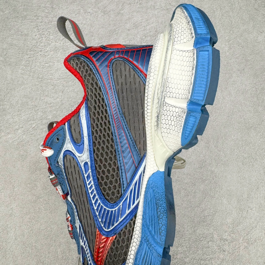 图片[20]-＃VG零售版 BALENCIAGA 3XL Sneakers 巴黎世家十代网布系带低帮走秀复古老爹鞋 全套原纸板楦头开发 最原汁原味的灵魂版型 全鞋荧光划线卡点 胶水把控整洁度追求极致完美 每一双都是工艺品 多重QC质检 超越公司货的品控标准 实实在在的免检产品 原盒原配 正确字体电绣 粗细、位置、大小正确 侧边TPU 透气孔匹配意产原版 正确分离大底 TPU软底 原版一致大底LOGO 立体感十足 原厂皮料水洗做旧 采购原厂网纱 不含皮革 网布材料和聚氨酯 磨损效果 鞋头边缘和后帮 Balenciaga 徽标 鞋面和后跟凸印尺码 鞋舌 3XL 橡胶品牌标识和反光细节 鞋帮拉袢和鞋舌拉祥 配反光细节 备用鞋带在鞋履前侧 可在穿着前取下 便于不同造型搭配 正常尺码 尺码：35 36 37 38 39 40 41 42 43 44 45 46-选品中心