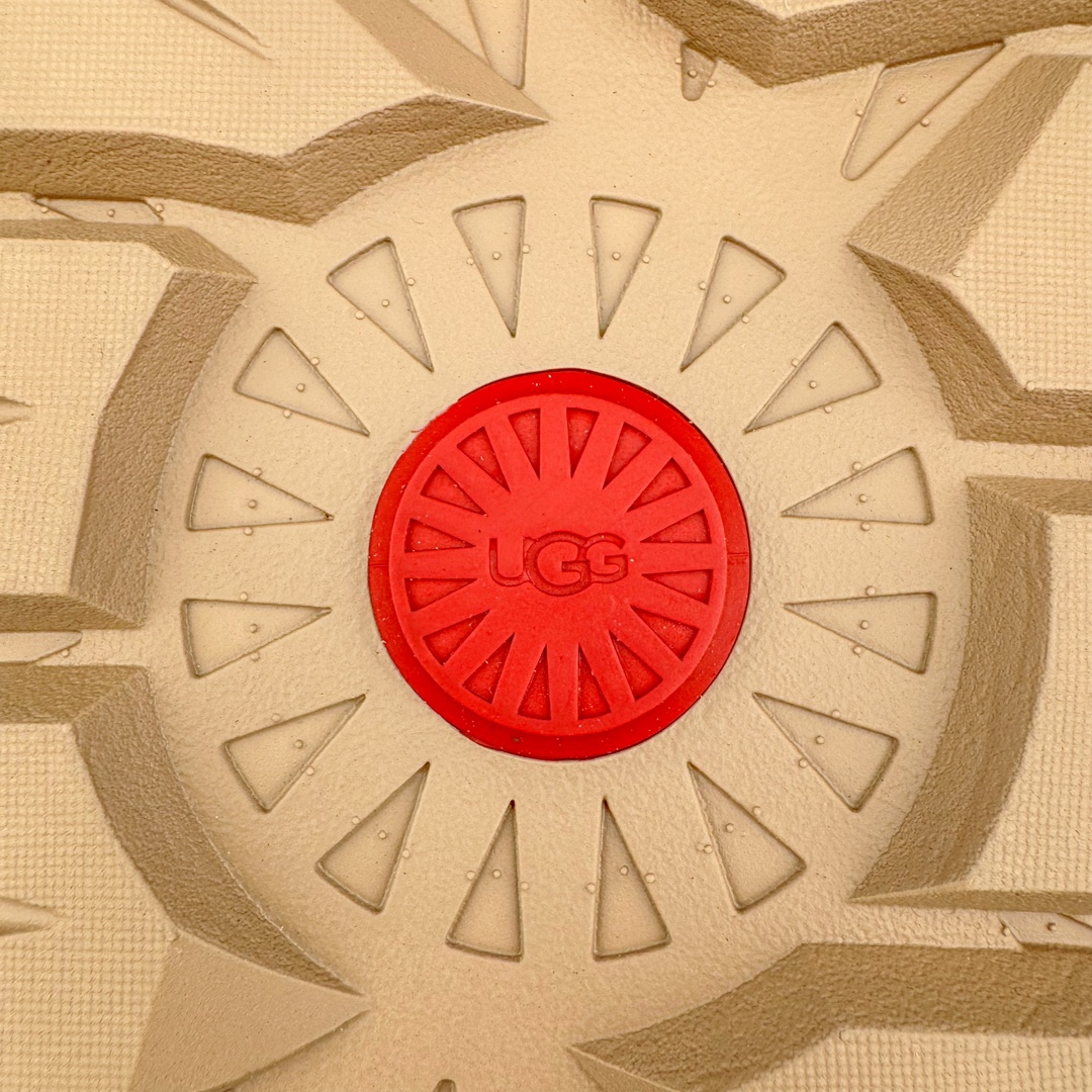 图片[17]-＃SP原厂 UGG 2050 切尔西男款秋冬羊皮毛一体雪地靴 全鞋采用ZP同厂 隆丰A级澳洲进口羊皮毛一体 品牌代工厂生产线 完全遵循ZP工艺流程 代工厂原厂版师 秉承无原鞋不开发选择 注重每一处细节 市面最正版型 TREADLITE\\\”轻翼\\\”科技外底 轻便/耐用/柔韧/桩型【售后郑重承诺】一个月内若出现重大脱胶/断底等质量问题 直接为您换新！尺码：40 41 42 43 44-选品中心