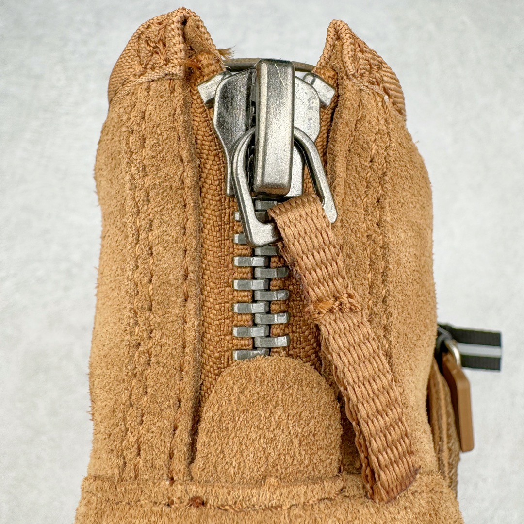 图片[10]-＃SP原厂 UGG 5013 卡扣男款秋冬羊皮毛一体雪地靴 全鞋采用ZP同厂 隆丰A级澳洲进口羊皮毛一体 品牌代工厂生产线 完全遵循ZP工艺流程 代工厂原厂版师 秉承无原鞋不开发选择 注重每一处细节 市面最正版型 TREADLITE\\\”轻翼\\\”科技外底 轻便/耐用/柔韧/桩型【售后郑重承诺】一个月内若出现重大脱胶/断底等质量问题 直接为您换新！尺码：40 41 42 43 44-选品中心