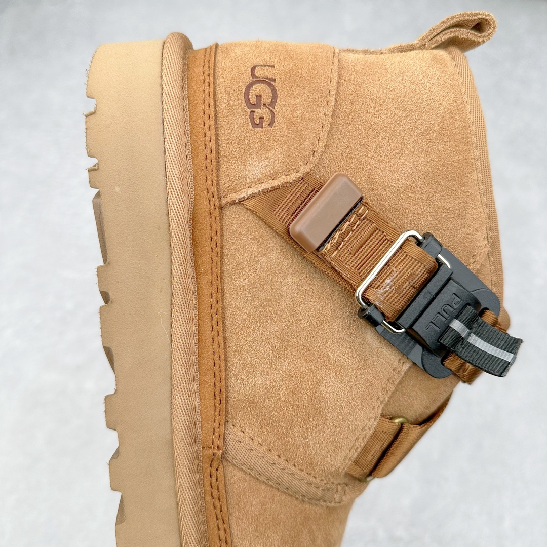 图片[6]-＃纯原 UGG 4526 秋冬羊皮毛一体雪地靴 全鞋采用ZP同厂 隆丰A级澳洲进口羊皮毛一体 品牌代工厂生产线 完全遵循ZP工艺流程 代工厂原厂版师 秉承无原鞋不开发选择 注重每一处细节 市面最正版型 TREADLITE\\\”轻翼\\\”科技外底 轻便/耐用/柔韧/桩型【售后郑重承诺】一个月内若出现重大脱胶/断底等质量问题 直接为您换新！尺码：40 41 42 43 44-选品中心