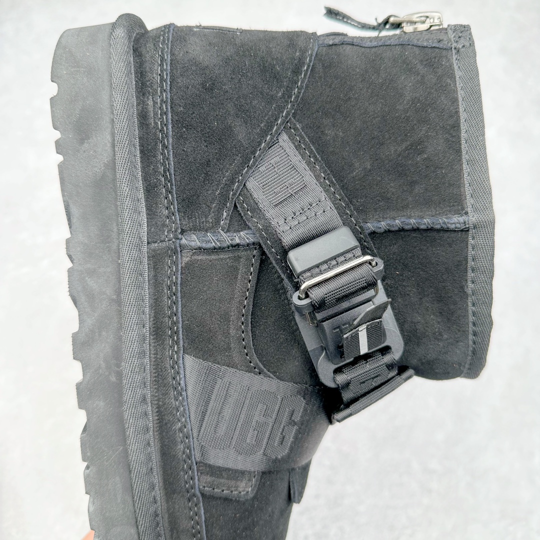 图片[6]-＃纯原 UGG 4526 秋冬羊皮毛一体雪地靴 全鞋采用ZP同厂 隆丰A级澳洲进口羊皮毛一体 品牌代工厂生产线 完全遵循ZP工艺流程 代工厂原厂版师 秉承无原鞋不开发选择 注重每一处细节 市面最正版型 TREADLITE\\\”轻翼\\\”科技外底 轻便/耐用/柔韧/桩型【售后郑重承诺】一个月内若出现重大脱胶/断底等质量问题 直接为您换新！尺码：40 41 42 43 44-选品中心