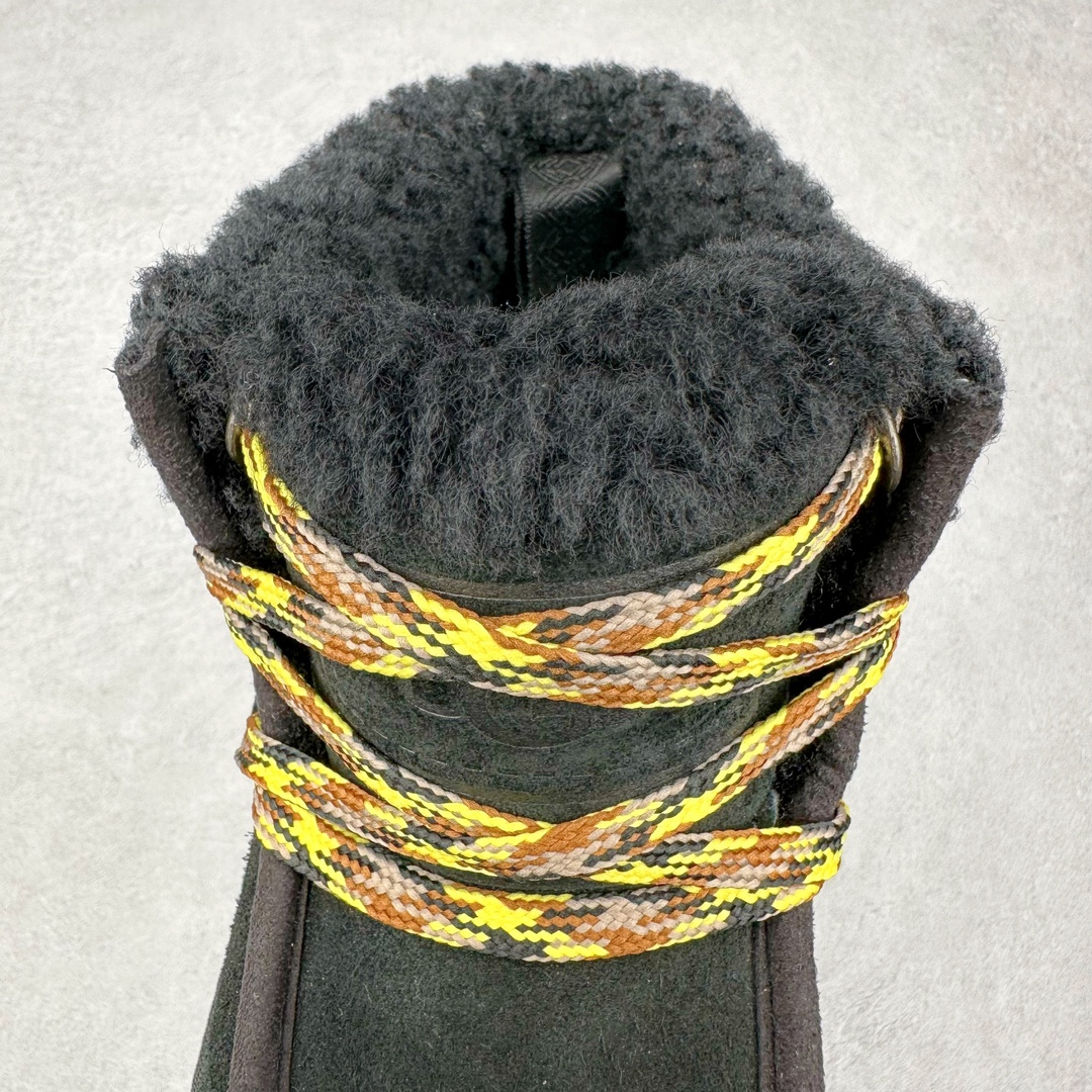 图片[5]-＃纯原 UGG 3954 秋冬羊皮毛一体雪地靴 全鞋采用ZP同厂 隆丰A级澳洲进口羊皮毛一体 品牌代工厂生产线 完全遵循ZP工艺流程 代工厂原厂版师 秉承无原鞋不开发选择 注重每一处细节 市面最正版型 TREADLITE\\\”轻翼\\\”科技外底 轻便/耐用/柔韧/桩型【售后郑重承诺】一个月内若出现重大脱胶/断底等质量问题 直接为您换新！尺码：35 36 37 38 39 40-选品中心