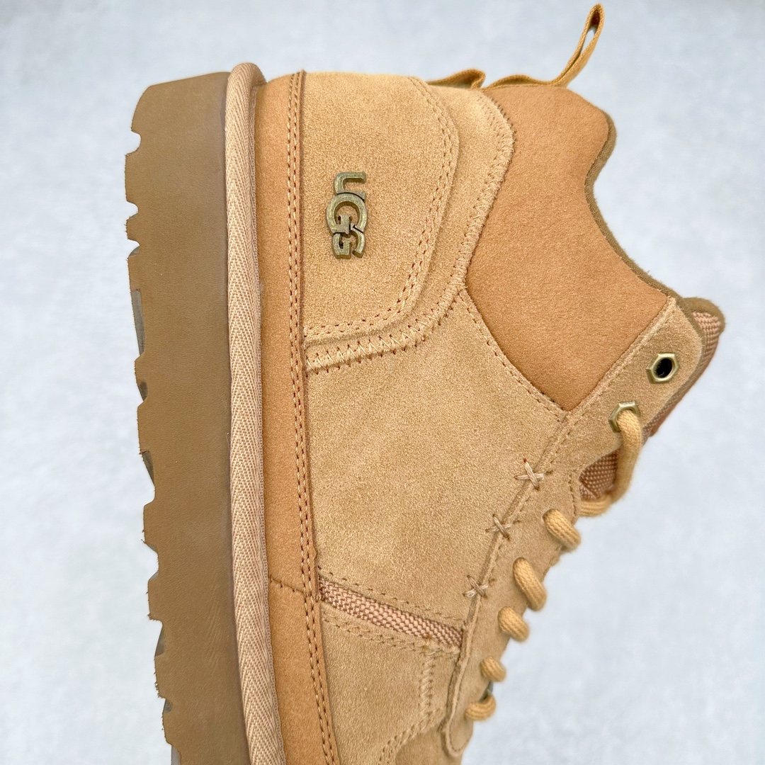 图片[6]-＃纯原 UGG 4054 秋冬羊皮毛一体雪地靴 全鞋采用ZP同厂 隆丰A级澳洲进口羊皮毛一体 品牌代工厂生产线 完全遵循ZP工艺流程 代工厂原厂版师 秉承无原鞋不开发选择 注重每一处细节 市面最正版型 TREADLITE\\\”轻翼\\\”科技外底 轻便/耐用/柔韧/桩型【售后郑重承诺】一个月内若出现重大脱胶/断底等质量问题 直接为您换新！尺码：40 41 42 43 44-选品中心