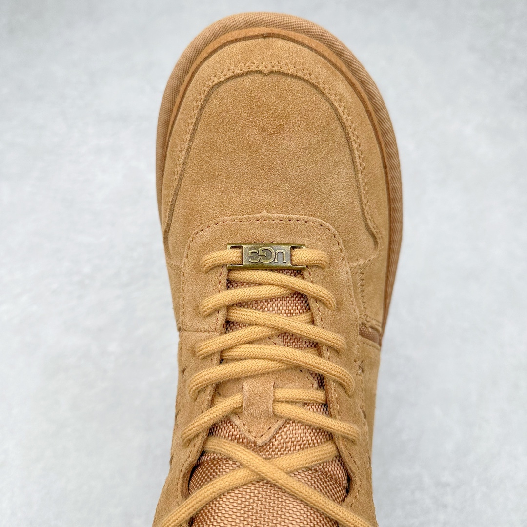 图片[4]-＃纯原 UGG 4054 秋冬羊皮毛一体雪地靴 全鞋采用ZP同厂 隆丰A级澳洲进口羊皮毛一体 品牌代工厂生产线 完全遵循ZP工艺流程 代工厂原厂版师 秉承无原鞋不开发选择 注重每一处细节 市面最正版型 TREADLITE\\\”轻翼\\\”科技外底 轻便/耐用/柔韧/桩型【售后郑重承诺】一个月内若出现重大脱胶/断底等质量问题 直接为您换新！尺码：40 41 42 43 44-选品中心