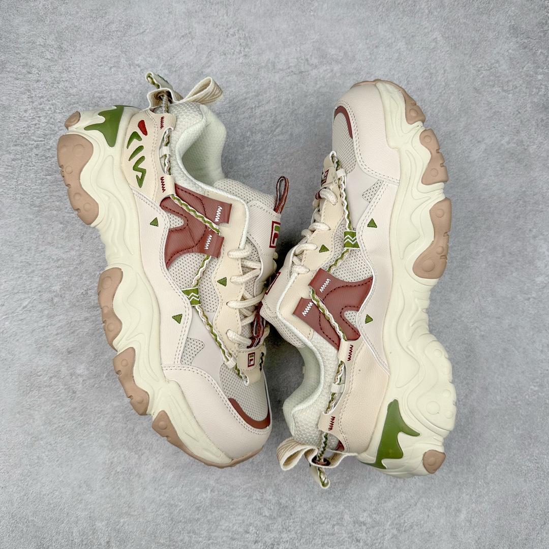 图片[3]-FILA FUSION Fluid 斐乐摩登潮牌防滑耐磨轻便运动鞋 FUSION 系列传承了 FILA 的百年基因，融入年轻运动及潮流文化，成为引领变革、创新突破的一代。以“1+N” 的跨界合作模式重现经典的同时创造经典。带来最出其不意的跨界合作惊喜。同时，FILAFUSION把FILA 的 DNA 融入到定制体验里，你可以随心制造厲于你的产品。FILA FUSION 的鞋家族涵盖了老爹鞋、跑步鞋、网球鞋、季节款。风格复古新潮，满足了时尚人士出行及各类运动的搭配需求，成为当下年轻人筷拥的鞋类品牌之一。FILA FUSION 走进年轻人的世界，通过年轻人运动，街舞，滑板，篮球，展现 FILA FUSION 的潮流态度和年轻文化。FILA FUSION 认为末来属于引领变革、创新突破的年轻一代，让我们一起构成 FILA 未来的蓝图吧！尺码：35.5 36 36.5 37.5 38 38.5 39 40 40.5 41 42 42.5 43 44 44.5 45 45.5-选品中心