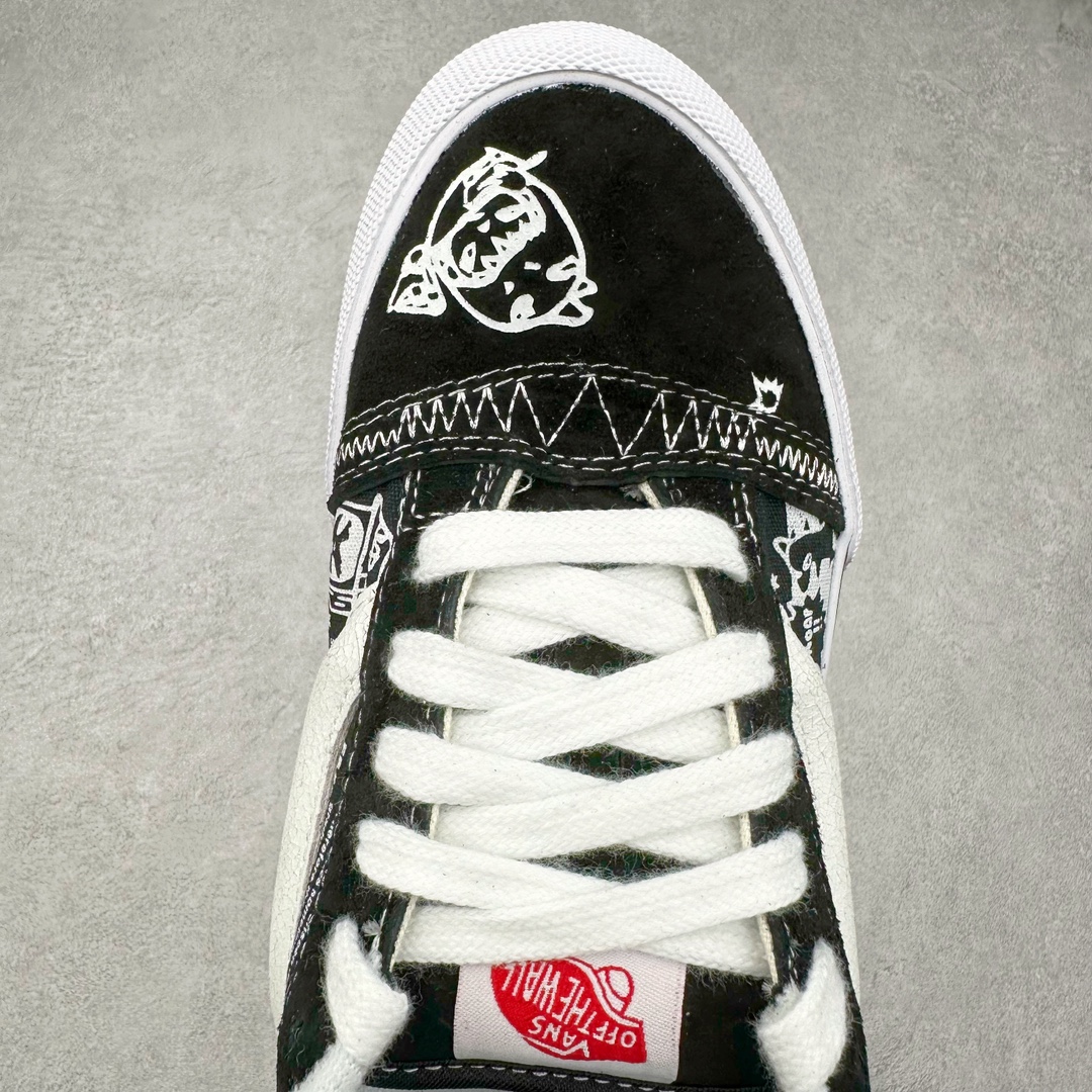 图片[4]-HIRONO x Vans Knu Skool 泡泡玛特小野联名 黑白涂鸦 此次VANS携手泡泡玛特爆款IP 太有看头了！ Vans超火的土豆鞋，复古经典，鞋头放大、包边上移加厚、鞋舌加厚。Vans Classics 经典支线土豆鞋 Knu Skool 是完美的平替版，是大众争相追捧的 “面包鞋” 尺码：35 36 36.5 37 38 38.5 39 40 40.5 41 42 42.5 43 44 45 工艺：硫化1：1（重量1：1、真标、原钢印、材质标、鞋型标、合格证）-选品中心