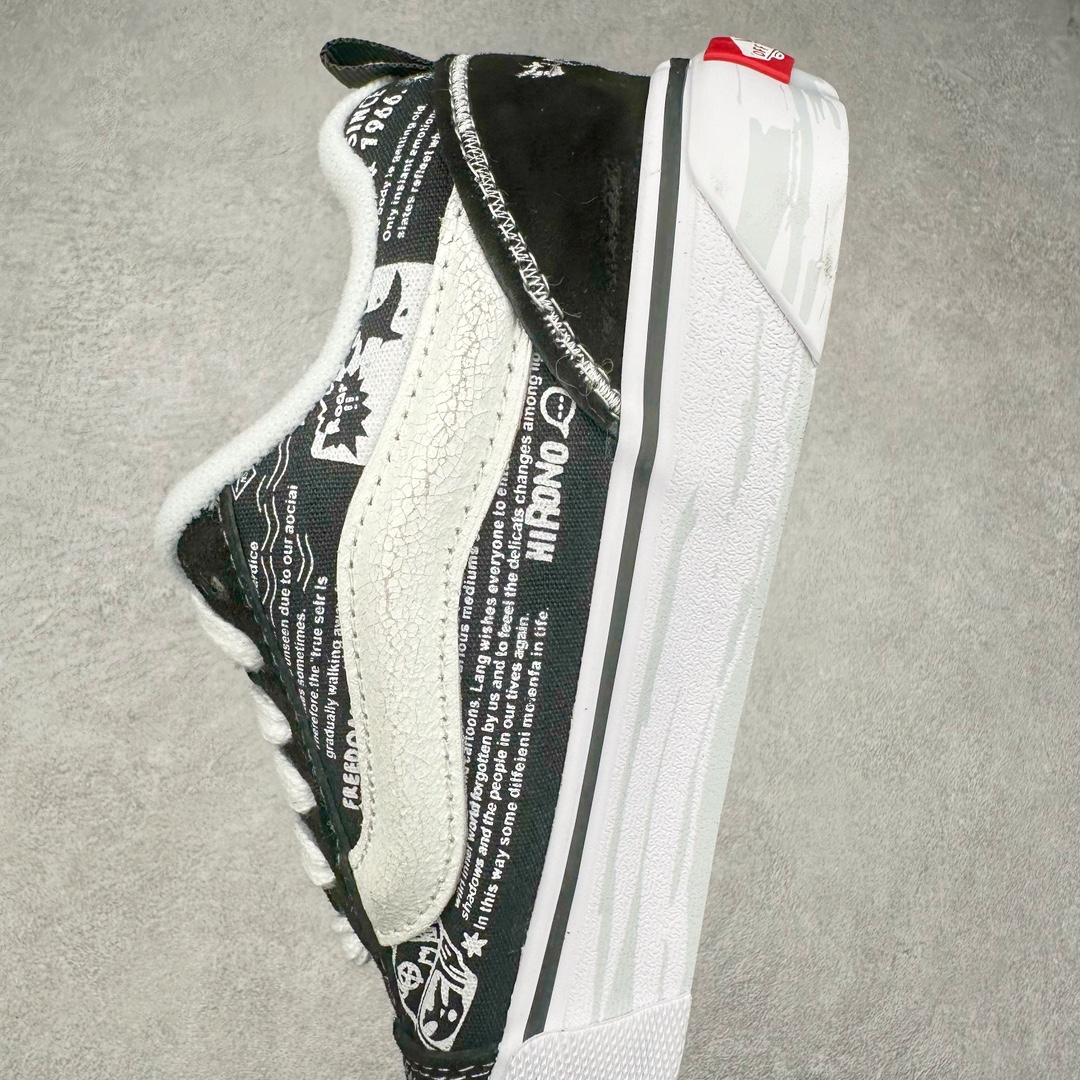 图片[7]-HIRONO x Vans Knu Skool 泡泡玛特小野联名 黑白涂鸦 此次VANS携手泡泡玛特爆款IP 太有看头了！ Vans超火的土豆鞋，复古经典，鞋头放大、包边上移加厚、鞋舌加厚。Vans Classics 经典支线土豆鞋 Knu Skool 是完美的平替版，是大众争相追捧的 “面包鞋” 尺码：35 36 36.5 37 38 38.5 39 40 40.5 41 42 42.5 43 44 45 工艺：硫化1：1（重量1：1、真标、原钢印、材质标、鞋型标、合格证）-选品中心