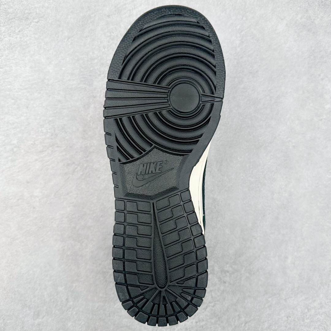 图片[9]-NK Dunk Low 定制配色 XX2025-555 大厂出品 极力推荐 原装头层材料 独家版型蒸餾加工帶來的是更好的视觉和脚感体验大厂纯原品质出货 清洁度 电绣工艺 皮料切割干净无任何毛边 细节完美 尺码：36 36.5 37.5 38 38.5 39 40 40.5 41 42 42.5 43 44 44.5 45 46 47.5-选品中心