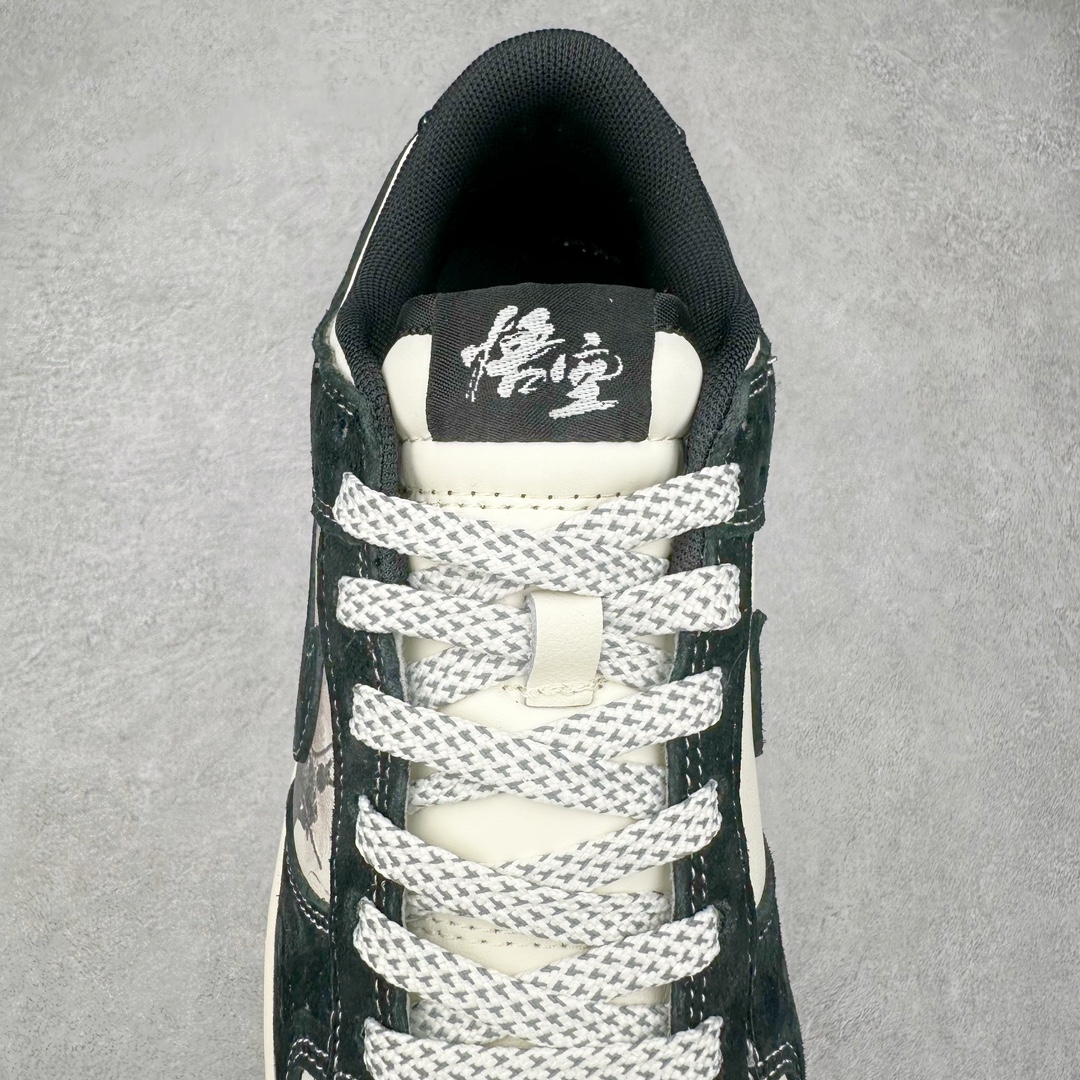 图片[5]-NK Dunk Low 定制配色 XX2025-555 大厂出品 极力推荐 原装头层材料 独家版型蒸餾加工帶來的是更好的视觉和脚感体验大厂纯原品质出货 清洁度 电绣工艺 皮料切割干净无任何毛边 细节完美 尺码：36 36.5 37.5 38 38.5 39 40 40.5 41 42 42.5 43 44 44.5 45 46 47.5-选品中心