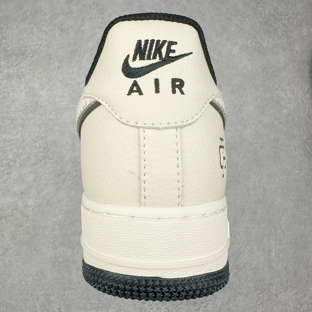 图片[8]-NK Air Force 1´07 Low 空军一号低帮百搭休闲运动板鞋 RC2369-171 柔软、弹性十足的缓震性能和出色的中底设计 横跨复古与现代的外型结合 造就出风靡全球 三十多年的Force 1 直到今天还深受青睐 尺码：36 36.5 37.5 38 38.5 39 40 40.5 41 42 42.5 43 44 44.5 45-选品中心