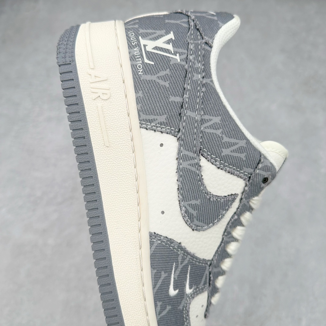 图片[6]-NK Air Force 1´07 Low 空军一号低帮百搭休闲运动板鞋 HD1968-030 柔软、弹性十足的缓震性能和出色的中底设计 横跨复古与现代的外型结合 造就出风靡全球 三十多年的Force 1 直到今天还深受青睐 尺码：36 36.5 37.5 38 38.5 39 40 40.5 41 42 42.5 43 44 44.5 45-选品中心