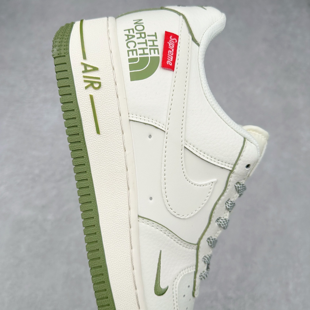 图片[6]-NK Air Force 1´07 Low 空军一号低帮百搭休闲运动板鞋 XZ1996-527 柔软、弹性十足的缓震性能和出色的中底设计 横跨复古与现代的外型结合 造就出风靡全球 三十多年的Force 1 直到今天还深受青睐 尺码：36 36.5 37.5 38 38.5 39 40 40.5 41 42 42.5 43 44 44.5 45-选品中心