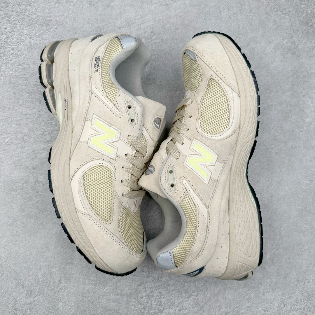 图片[3]-＃福利特价 New Balance NB2002系列 男女休闲慢跑鞋 必备的时髦单品之一 最新出的2002R系列 这款延续了经典科技 升级版N-ERGY缓震物料机能与材质上脚太舒适了 鞋面的柔软麂皮搭配尼龙网布 特别透气而且还复古感 不管是搭配牛仔裤还工装裤都是百搭！小红书众多博主上脚推荐！尺码：36 36.5 37.5 38 38.5 39.5 40 40.5 41 42 42.5 43 44 44.5 45-选品中心