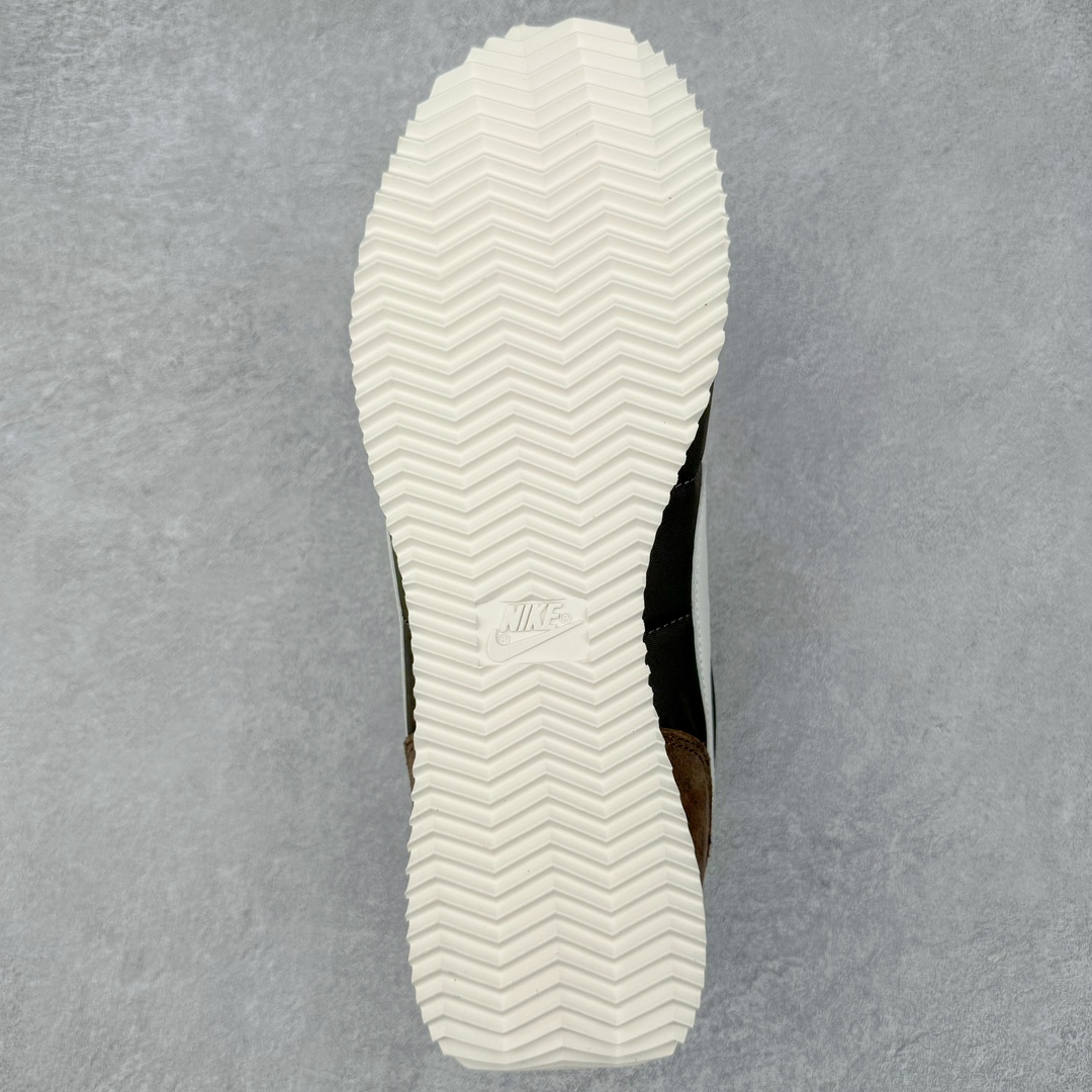 图片[9]-＃JC纯原 NK Classic Cortez Leather 阿甘复古初代皮革慢跑鞋 DZ2795-200 实体平台指令订单 全套原纸板楦头开发 原厂数据大底磨具 一比一鞋头弧度高度鞋身弧度 细节品控鞋型随意对比 正确烫金高频细节 公司级标准检验QC 区分市面一切版本 完美复刻阿甘复古鞋型 尺码：35.5 36 36.5 37.5 38 38.5 39 40 40.5 41 42 42.5 43 44 45-选品中心