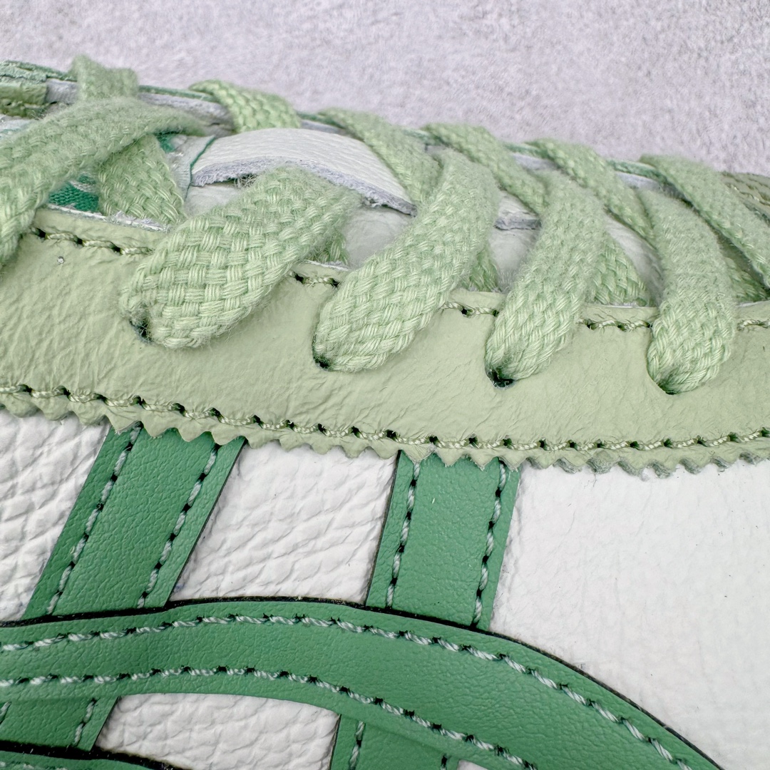 图片[17]-＃MOK Asics Onitsuka Tiger MEXICO 66 亚瑟士鬼冢虎复古经典板鞋 市场最强版本 每个配色均购入原鞋校对 真正原厂头层牛皮 如假包赔 纹路、色泽、皮心颜色 质感百分百还原 海外订单工厂出品 超成熟稳定的做工品控 原装全套纸板楦头开发 原汁原味 完美呈现版型 私模正确鞋底咬花纹路 一比一鞋头弧度高度鞋身弧度 绝不口嗨 细节品控鞋型随意秒杀市面 原档咬花纹路私模大底 一个单元有六个三角形 总体形拼接呈现花瓣状 官方四联吊牌 原装Ortholite轻量化鞋垫 原盒原配 质保卡 说明书 钢印防尘纸 纸板中底带钢印 乳胶组合鞋垫 支持全方位的对比专柜 产品从款式颜色造型上体现出追求舒适和细节的完美 鞋类更是推崇手工制作的严谨与完美 融舒适性与可穿性的设计风格 注重细节的完美和别致魅力 既保持稳重 又不失轻松的时尚感 尺码：36 37 37.5 38 39 39.5 40 40.5 41.5 42 42.5 43.5 44 45 46-选品中心