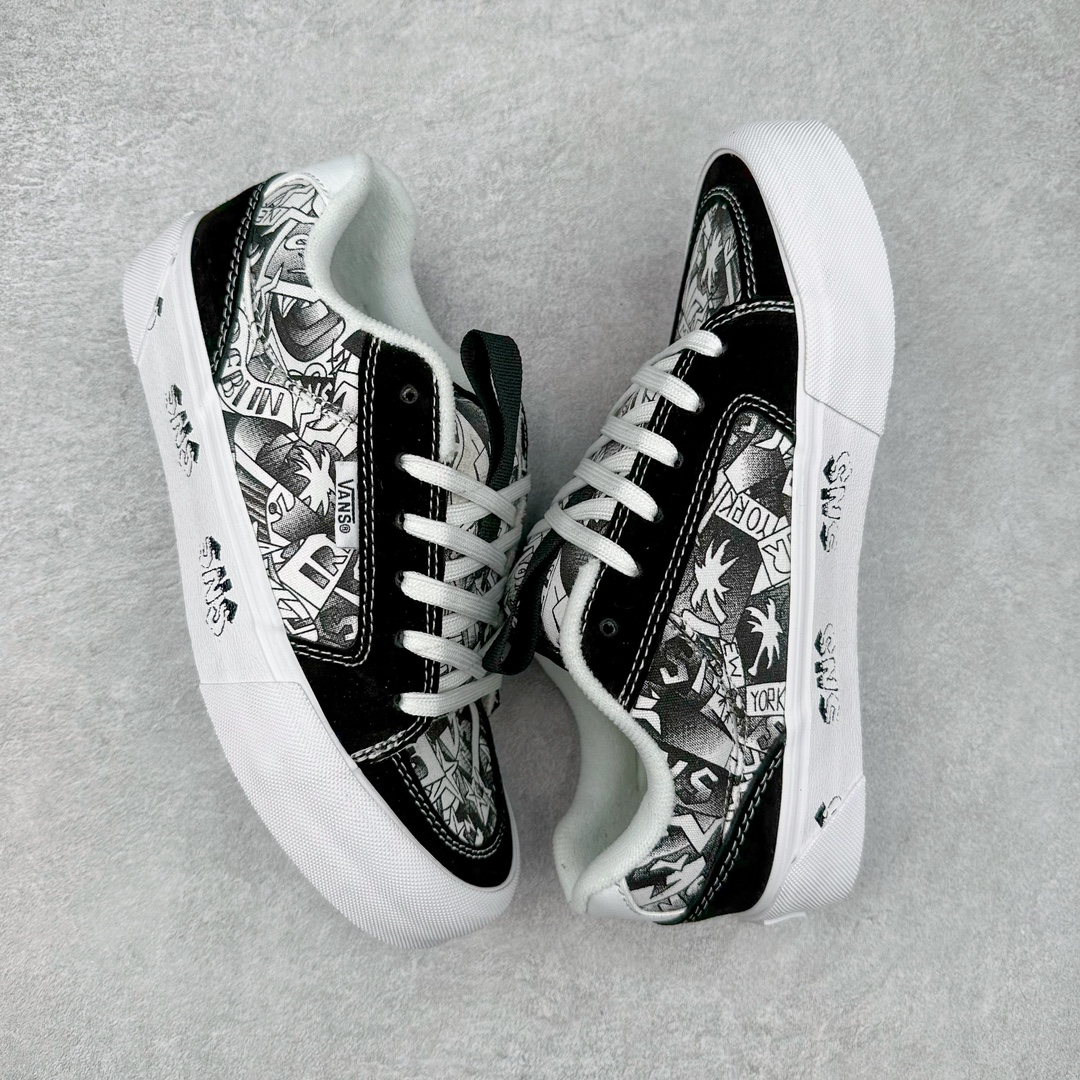 图片[3]-Vans Chukka Push SNS 联名 款防滑低帮休闲滑板鞋 以Venice 沙滩为主题 鞋面整体以米白为主色 搭配了黑色涂鸦图案 鞋垫部分也同样表示了其合作身份 外底则采用了比较清新的天蓝并且随鞋印刷SNS联名图案 尺码：35 36 36.5 37 38 38.5 39 40 40.5 41 42 42.5 43 44 45-选品中心