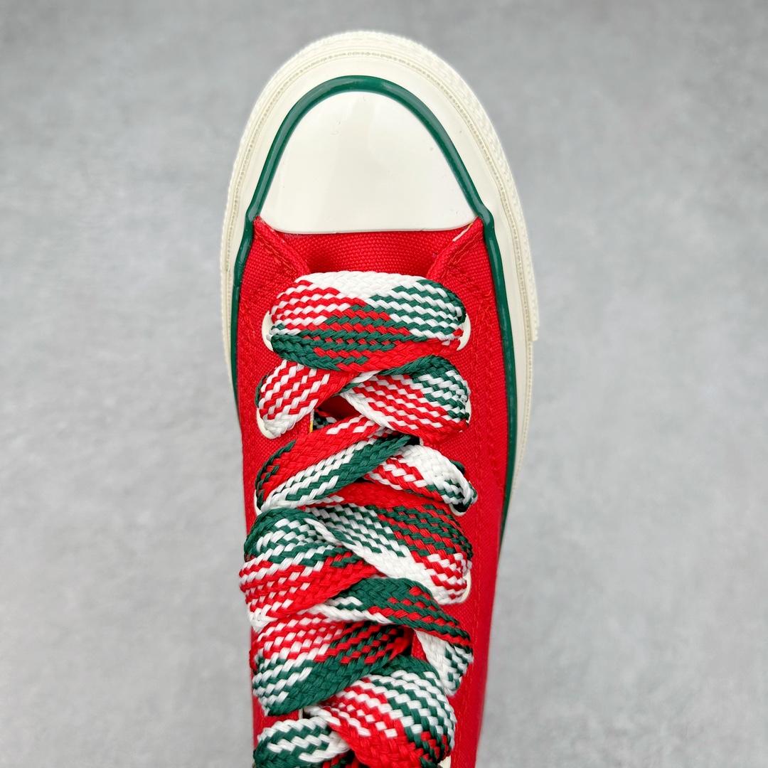图片[4]-Converse Chuck 70s 圣诞限定 贴片采用圣诞花环造型内部星星镂空 方便转换圣诞风格 可拆卸针织袜套 温暖亲肤 保障冬日出行可拆卸立体针织姜饼人挂饰 侧面饰以毛姜饼人贴片传递节日氛围 温馨提示：配件丢失扣20⚠️ 尺码：35-44（36.5 37.5 39.5 41.5 42.5）-选品中心