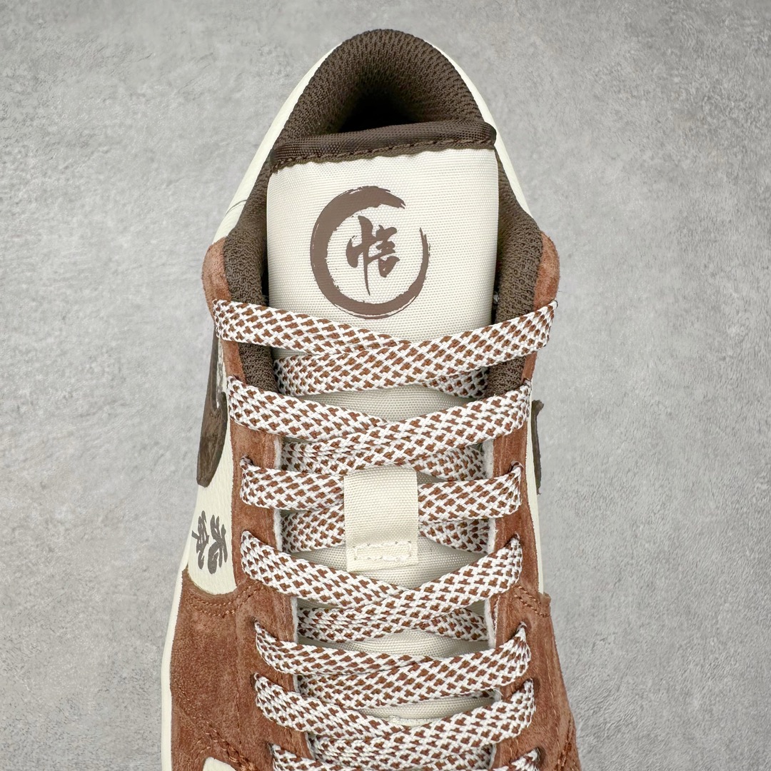 图片[5]-Air Jordan AJ1 Low 低帮系列定制配色 DC2024-034 原厂内置气垫魔块 A模大底 头层小牛皮 鞋舌AJ原厂专用牛津布+AJ专用反口珍珠布+原厂无杂质高弹内里海棉+特殊封边弹力鞋带 尺码：36 36.5 37.5 38 38.5 39 40 40.5 41 42 42.5 43 44 44.5 45 46-选品中心