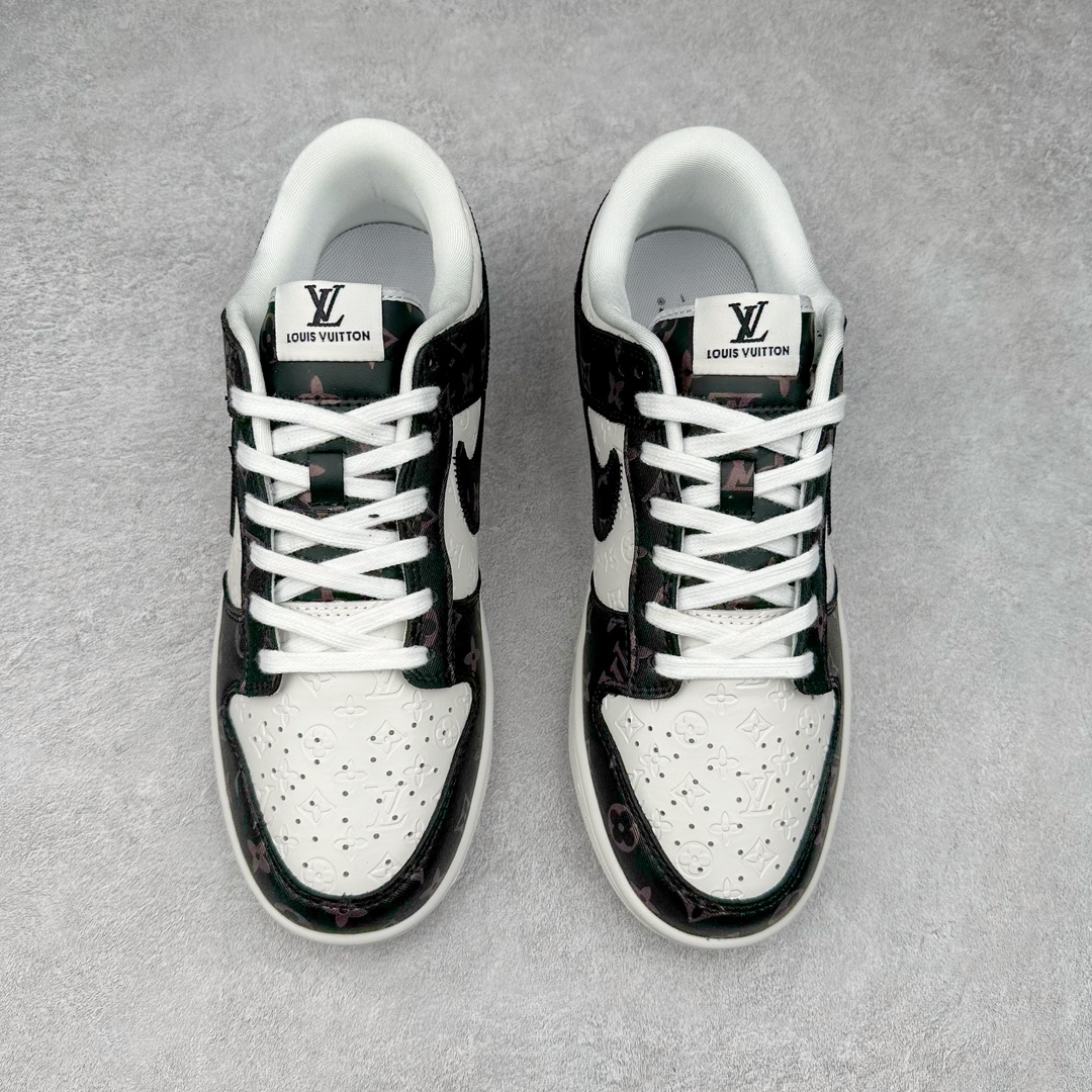 图片[2]-NK Dunk Low 定制配色 DQ1098-031 大厂出品 极力推荐 原装头层材料 独家版型蒸餾加工帶來的是更好的视觉和脚感体验大厂纯原品质出货 清洁度 电绣工艺 皮料切割干净无任何毛边 细节完美 尺码：36 36.5 37.5 38 38.5 39 40 40.5 41 42 42.5 43 44 44.5 45 46 47.5-选品中心