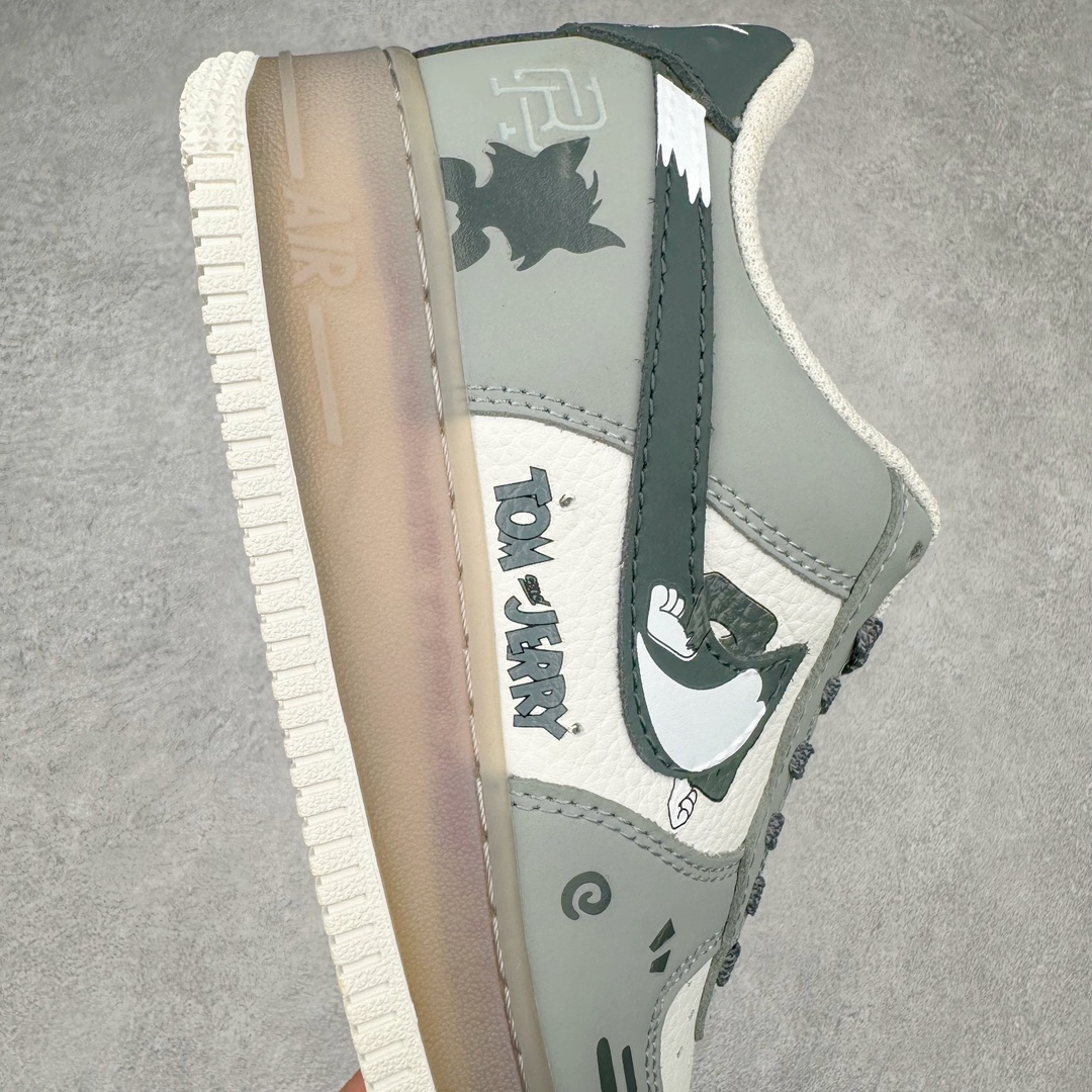 图片[6]-NK Air Force 1´07 Low 空军一号低帮百搭休闲运动板鞋 CW188-806 柔软、弹性十足的缓震性能和出色的中底设计 横跨复古与现代的外型结合 造就出风靡全球 三十多年的Force 1 直到今天还深受青睐 尺码：36 36.5 37.5 38 38.5 39 40 40.5 41 42 42.5 43 44 44.5 45-选品中心