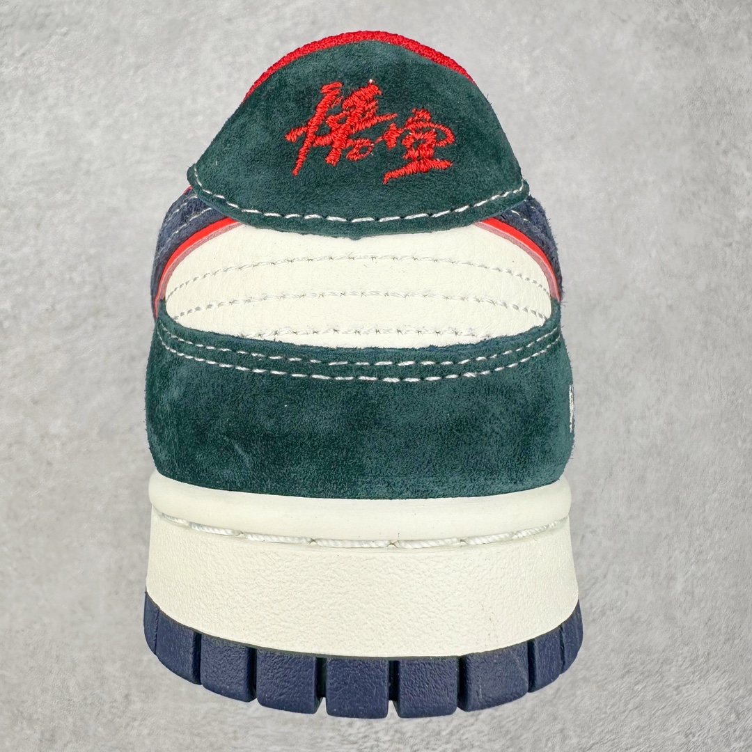 图片[8]-NK Dunk Low 定制配色 DJ2024-035 大厂出品 极力推荐 原装头层材料 独家版型蒸餾加工帶來的是更好的视觉和脚感体验大厂纯原品质出货 清洁度 电绣工艺 皮料切割干净无任何毛边 细节完美 尺码：36 36.5 37.5 38 38.5 39 40 40.5 41 42 42.5 43 44 44.5 45 46 47.5-选品中心