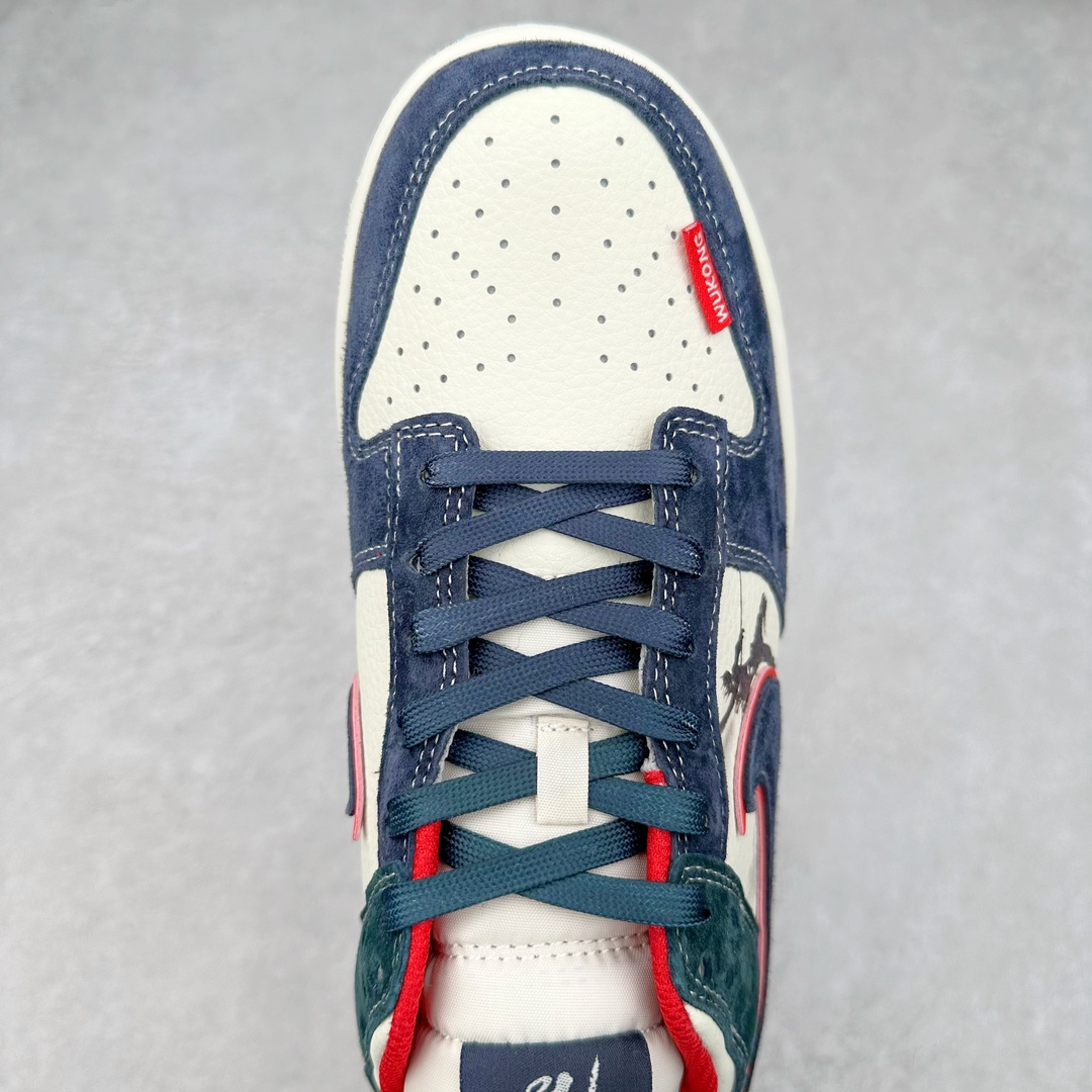 图片[4]-NK Dunk Low 定制配色 DJ2024-035 大厂出品 极力推荐 原装头层材料 独家版型蒸餾加工帶來的是更好的视觉和脚感体验大厂纯原品质出货 清洁度 电绣工艺 皮料切割干净无任何毛边 细节完美 尺码：36 36.5 37.5 38 38.5 39 40 40.5 41 42 42.5 43 44 44.5 45 46 47.5-选品中心