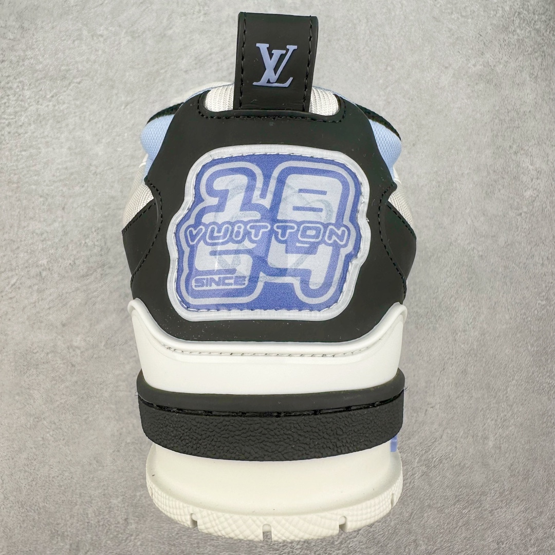 图片[8]-LOUIS VUITTON Skate lv小牛皮超大花朵印花低帮板鞋 市场所有版本中综合最强的货品 GD实力大厂出品 全网最全配色更新最快 最成熟的做工稳定的品控 完美鞋型超高的清洁度 零毛边线头瑕疵 全套原楦原纸版原鞋开模 全网最具灵魂的版型 正确原装黄色鞋盒 正确中底印花 鞋面印花3D高频深度立体 全鞋电脑针车 紧密相连 针距密度一致 环保乳胶注塑鞋垫 厚度脚感还原原版 皮面裁剪部位 统一油边封口工艺 原装橡胶大底含胶量大底组合零偏差 专柜全套包装 防尘袋 说明书 质保卡 男女鞋 尺码：35 36 37 38 39 40 41 42 43 44 45-选品中心