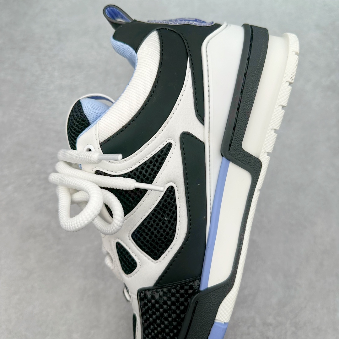 图片[7]-LOUIS VUITTON Skate lv小牛皮超大花朵印花低帮板鞋 市场所有版本中综合最强的货品 GD实力大厂出品 全网最全配色更新最快 最成熟的做工稳定的品控 完美鞋型超高的清洁度 零毛边线头瑕疵 全套原楦原纸版原鞋开模 全网最具灵魂的版型 正确原装黄色鞋盒 正确中底印花 鞋面印花3D高频深度立体 全鞋电脑针车 紧密相连 针距密度一致 环保乳胶注塑鞋垫 厚度脚感还原原版 皮面裁剪部位 统一油边封口工艺 原装橡胶大底含胶量大底组合零偏差 专柜全套包装 防尘袋 说明书 质保卡 男女鞋 尺码：35 36 37 38 39 40 41 42 43 44 45-选品中心