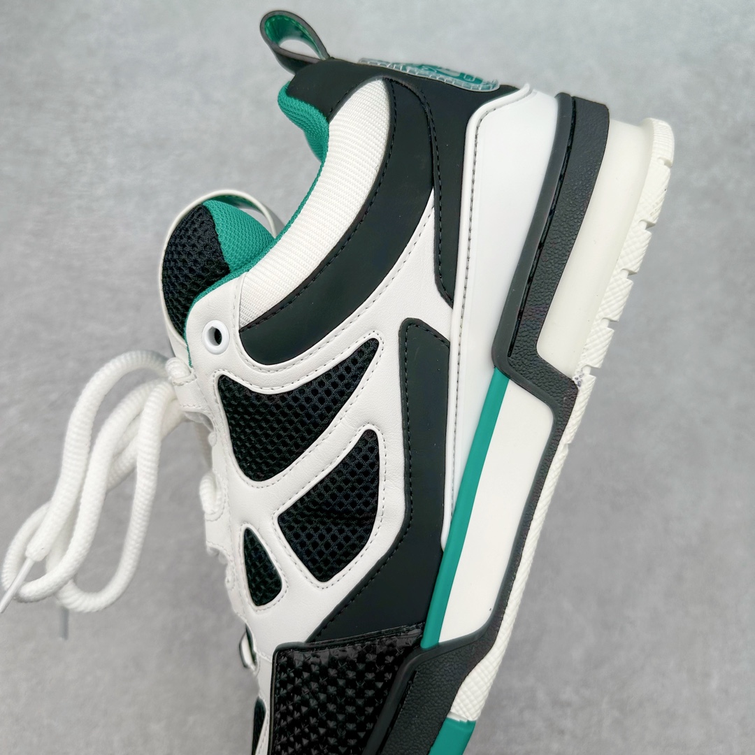 图片[7]-LOUIS VUITTON Skate lv小牛皮超大花朵印花低帮板鞋 市场所有版本中综合最强的货品 GD实力大厂出品 全网最全配色更新最快 最成熟的做工稳定的品控 完美鞋型超高的清洁度 零毛边线头瑕疵 全套原楦原纸版原鞋开模 全网最具灵魂的版型 正确原装黄色鞋盒 正确中底印花 鞋面印花3D高频深度立体 全鞋电脑针车 紧密相连 针距密度一致 环保乳胶注塑鞋垫 厚度脚感还原原版 皮面裁剪部位 统一油边封口工艺 原装橡胶大底含胶量大底组合零偏差 专柜全套包装 防尘袋 说明书 质保卡 男女鞋 尺码：35 36 37 38 39 40 41 42 43 44 45-选品中心