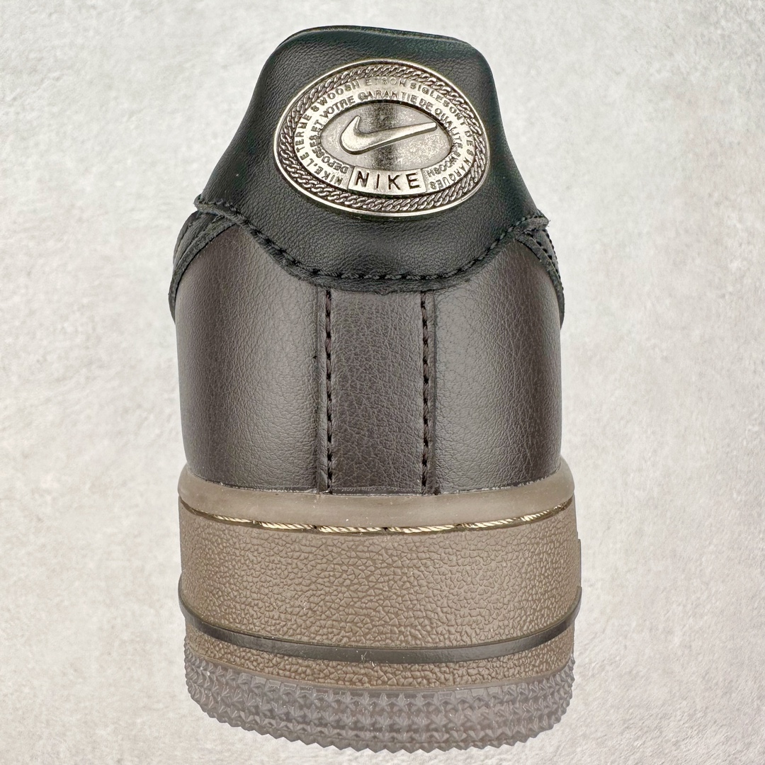 图片[8]-NK Air Force 1´07 Low 空军一号低帮百搭休闲运动板鞋 FZ4167-200 柔软、弹性十足的缓震性能和出色的中底设计 横跨复古与现代的外型结合 造就出风靡全球 三十多年的Force 1 直到今天还深受青睐 尺码：36 36.5 37.5 38 38.5 39 40 40.5 41 42 42.5 43 44 44.5 45-选品中心