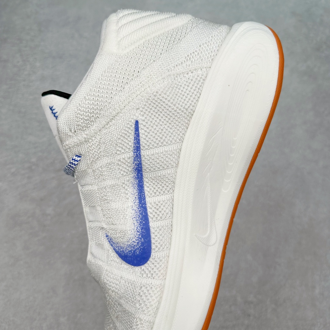 图片[7]-NK G.T. Hustle 3 Blueprint EP 「蓝图」 配色货号：HJ9084-100 中底Mustang 缓震配置与前足 Zoom Strobel 缓震配置合体组成双重 Air Zoom 缓震配置为关键区域缔造澎湃弹力 前掌的 Air Zoom 气垫单元凭借出众的能量回馈助你保持运动状态 RadialKnit 鞋面首次应用于 Nike 篮球鞋，提供轻盈包裹效果，轻松跟上，你的运动节奏。穿上 G.T.Hustle3 助你在比赛最后关键时刻扭转势头。前足 AirZoom 缓震配置，带来出众能量回馈，助你轻松击败对手。尺码：36 36.5 37.5 38 38.5 39 40 40.5 41 42 42.5 43 44 44.5 45-选品中心