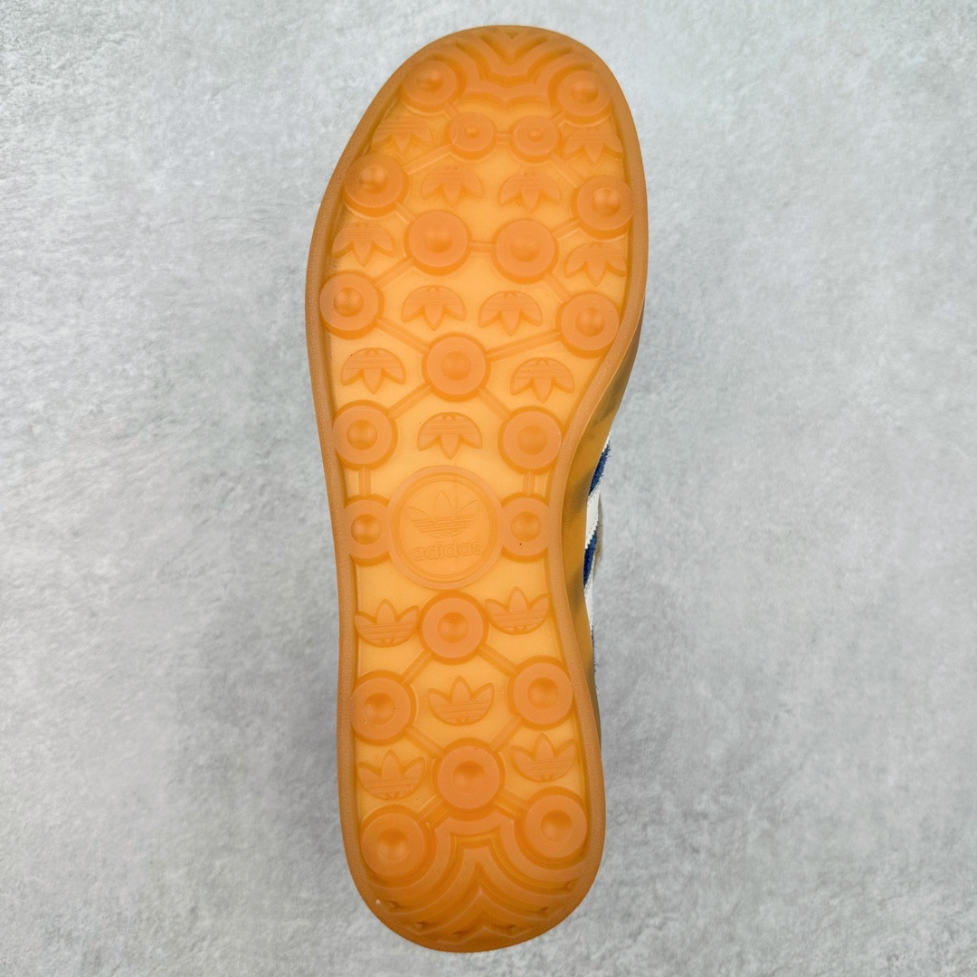 图片[9]-AD Gazelle Indoor Trainers 羚羊内训系列低帮复古百搭休闲运动德训风板鞋 JI0322 90年代经典的复刻版！自60年代以足球训练鞋面世以来,Gazelle就以其经典设计席卷全球。1991年版本的复刻,再造经典Gazelle。采用皮革打造,搭配浊色细节,让这款经典更加简约。尺码：36 36⅔ 37⅓ 38 38⅔ 39⅓ 40 40⅔ 41⅓ 42 42⅔ 43⅓ 44 45-选品中心