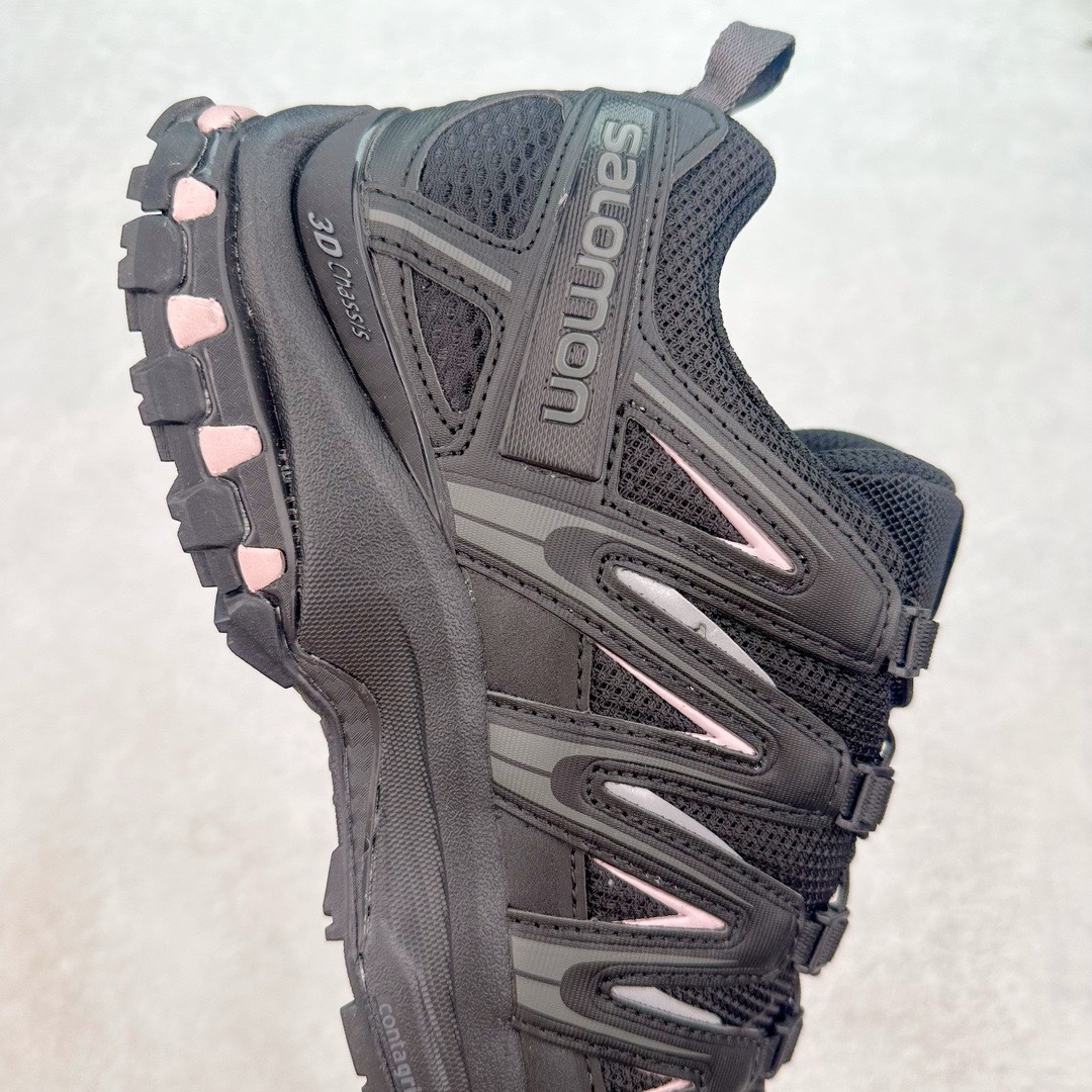 图片[6]-＃X版福利特价 Salomon XA PRO 3D ADV 萨洛蒙户外越野跑鞋 鞋面采用SENSIFIT贴合技术 全方位贴合包裹脚型 鞋跟部鞋底牵引设计 提供强大的抓地性能 更适应野外崎岖不平的道路 其3D ADVANCED CHASSIS底盘 材料轻量大化 钉齿设计更具稳定性、防护性 鞋底易磨损区运用CONTAGRIP高耐磨材料 应对城市硬质路面长距离跑考验 尺码：36 36.5 37.5 38 38.5 39 40 40.5 41 42 42.5 43 44 44.5 45-选品中心
